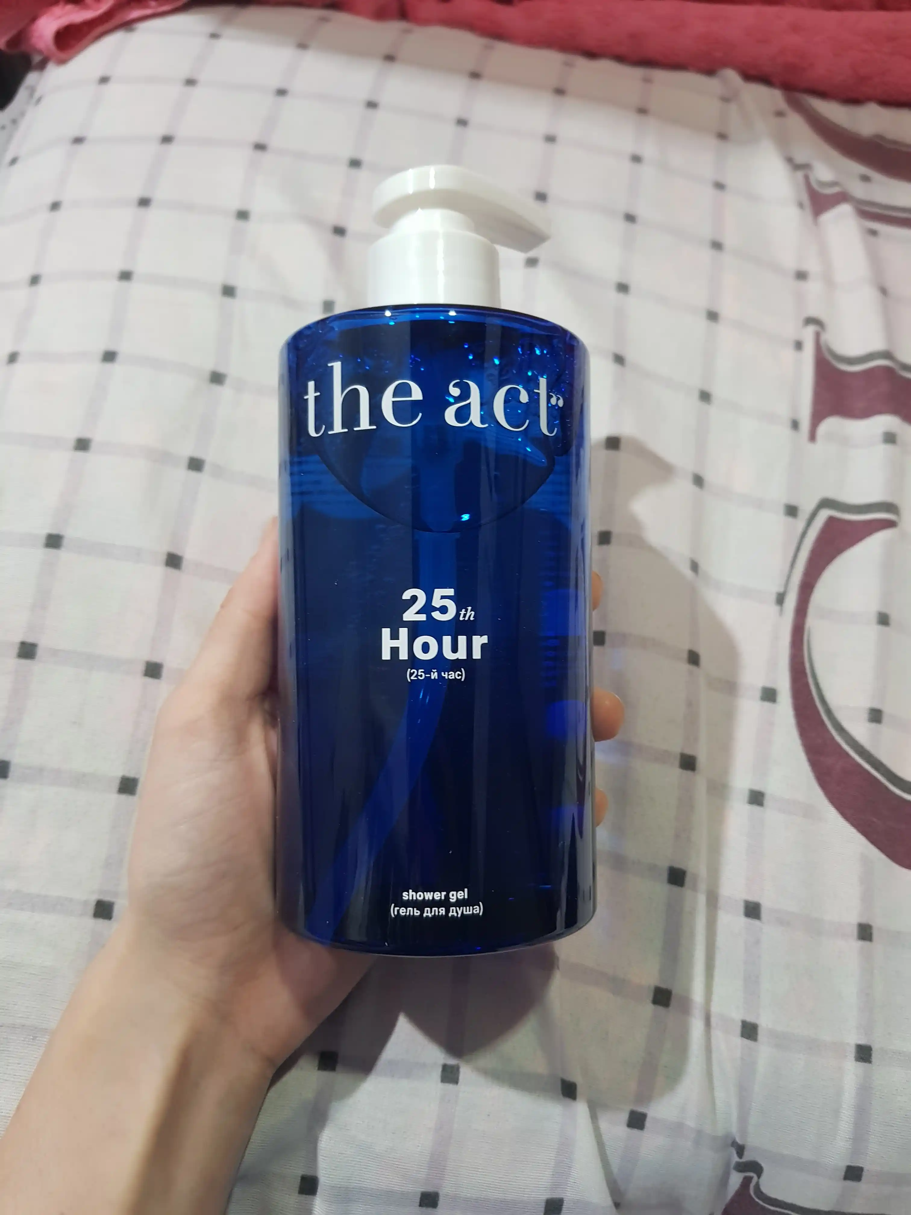 The Act dush geli: gullagan sakura, magniyli, kokosli, "25-soat" kremi bilan to‘plam