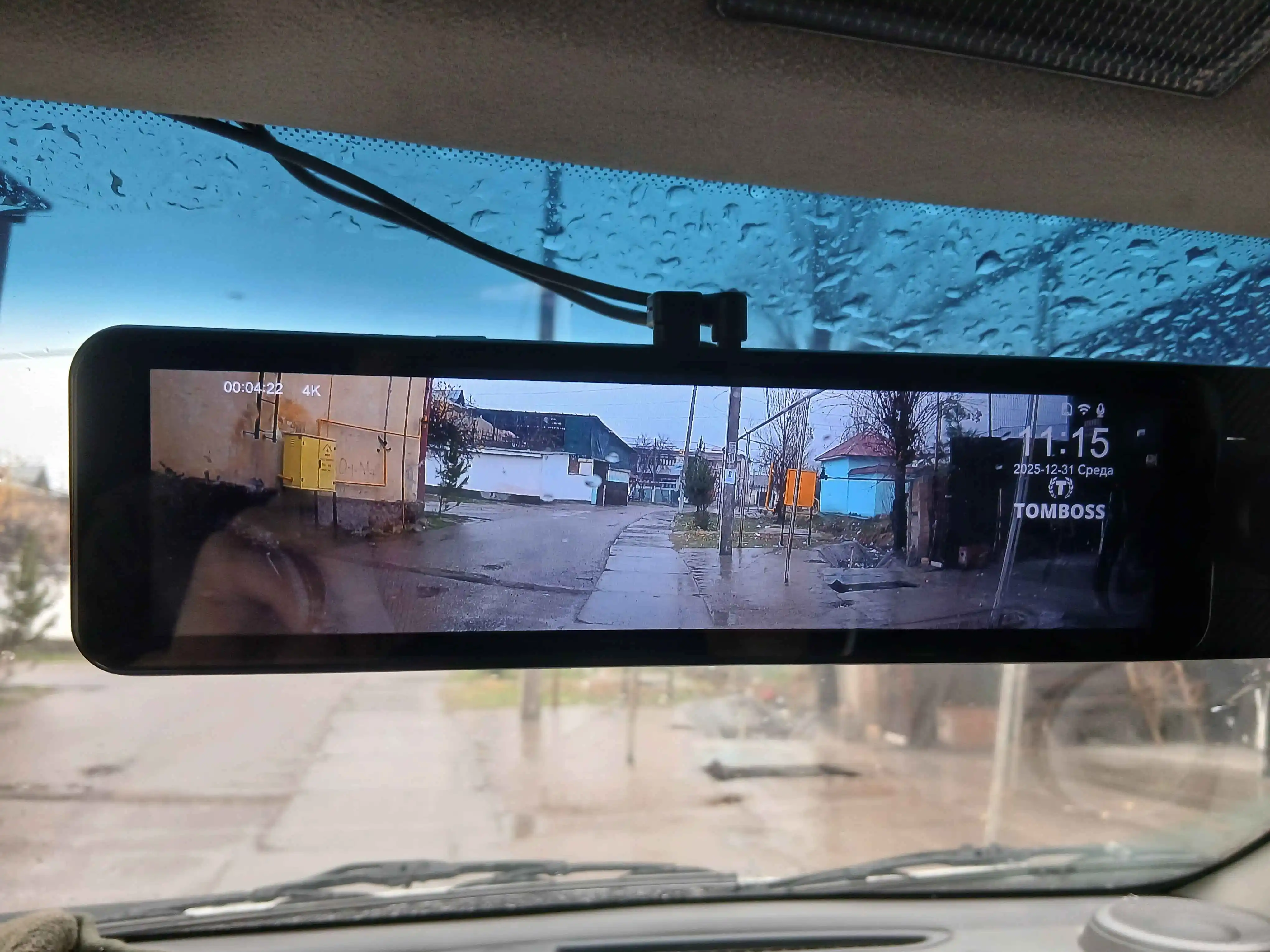 TOMBOSS T11 3 kamerali videoregistrator, Wi-Fi kuzatuv, Antiradar, Carplay