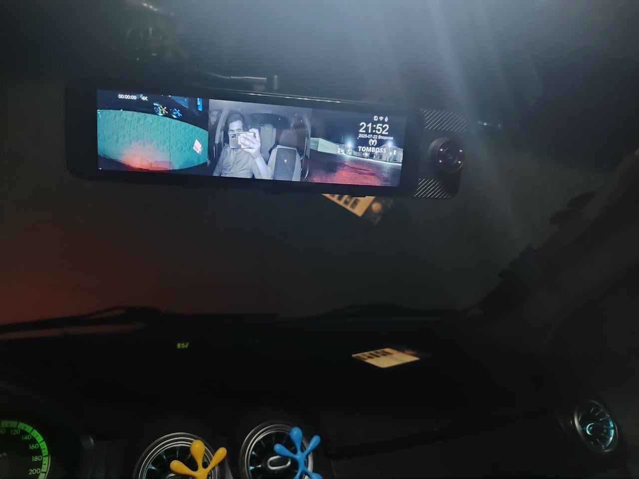 TOMBOSS T11 3 kamerali videoregistrator, Wi-Fi kuzatuv, Antiradar, Carplay