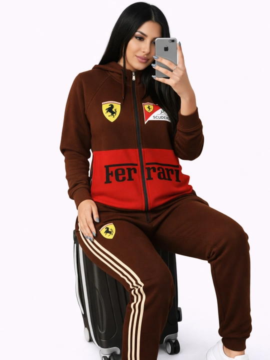 Ayollar uchun ikki qismli sport kostyumi va sport shim, qulay va chiroyli dizayn