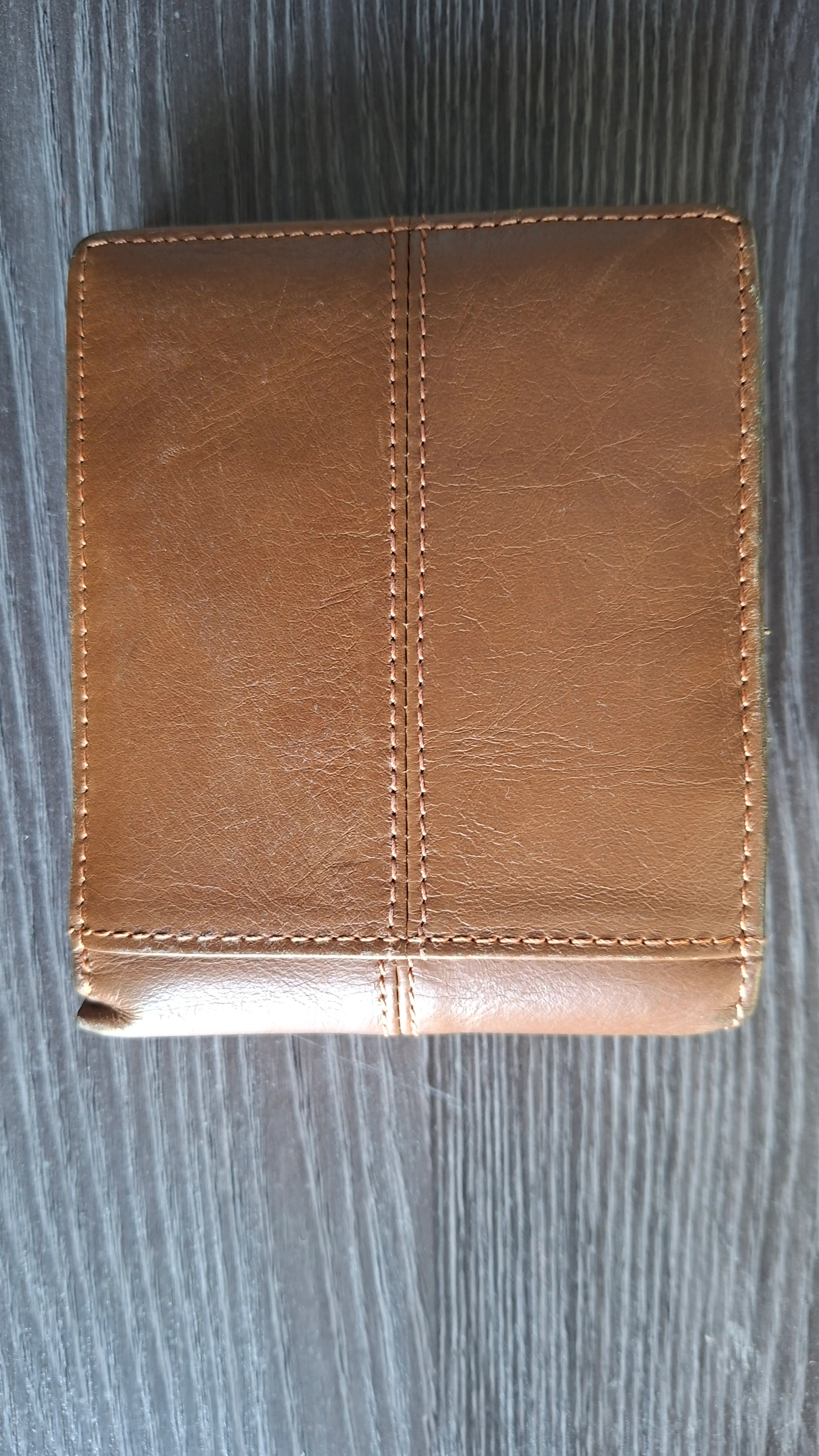 Erkaklar hamyoni Genuine Leather Classic