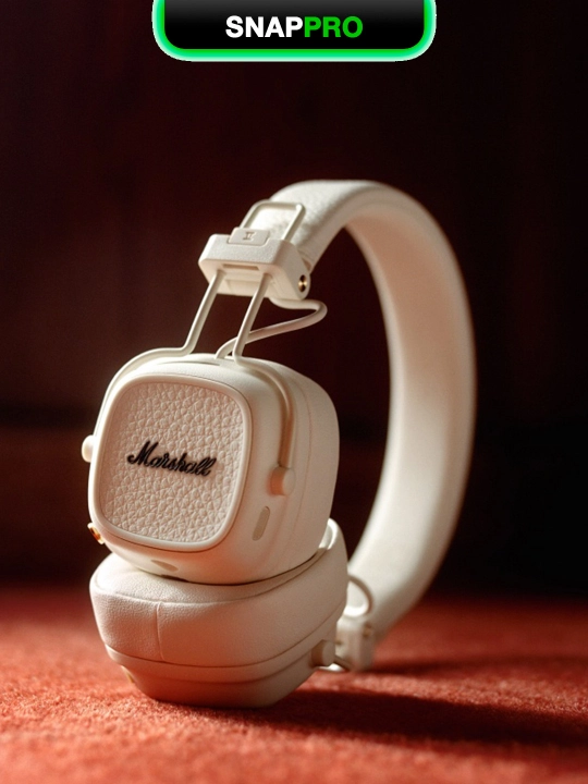 Simsiz quloqchinlar mikrofon bilan Marshall Major V,  Bluetooth 5.3, 100+ soat
