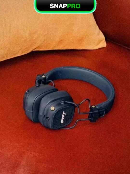 Simsiz quloqchinlar mikrofon bilan Marshall Major V,  Bluetooth 5.3, 100+ soat