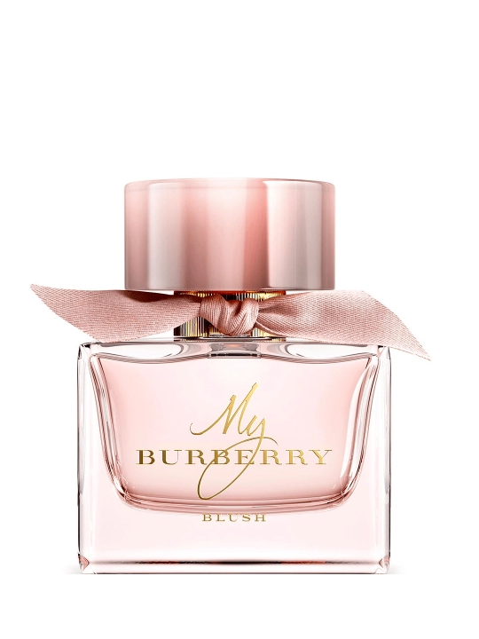 MY BURBERRY Eau de Parfum — это восточно-цветочный аромат для женщин