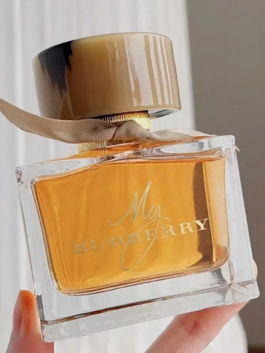 MY BURBERRY Eau de Parfum — это соблазнительный восточно-цветочный аромат для женщин - 