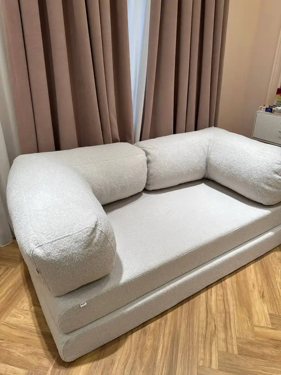 Teddy karkassiz divan-krovat, 3 tasi 1 da divan-transformer, yigʻiladigan divan