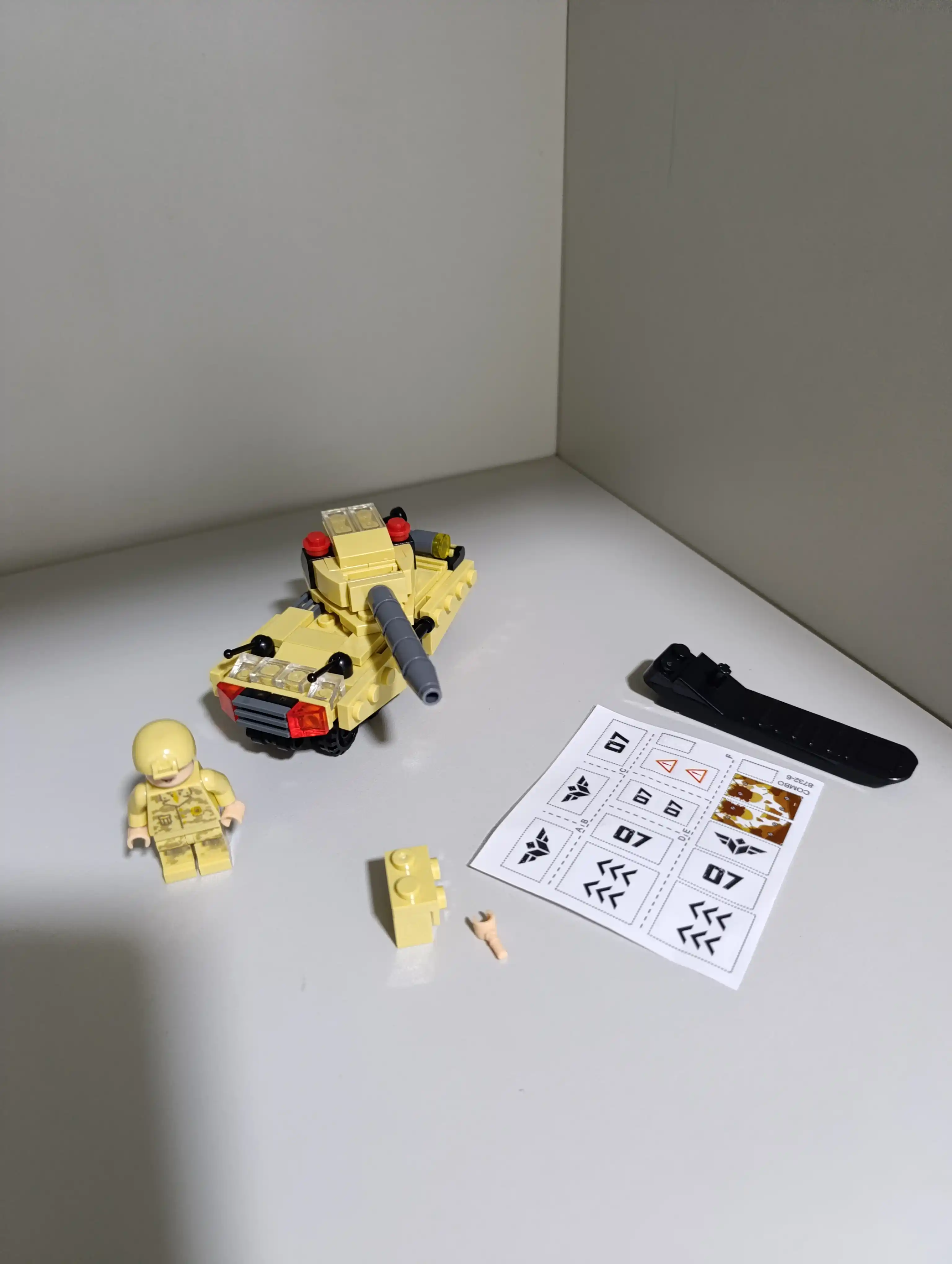 Конструкторы 6 в 1: "Спасательная и Военная техника" совместим с Lego