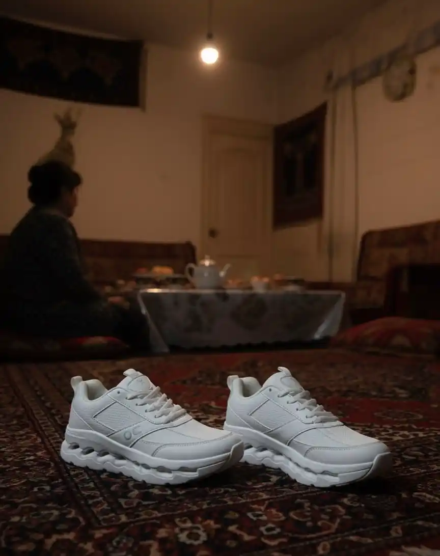 Ayollar krossovkalari On Cloud, bahor, qish, kuz, o'lchamlar 35-39