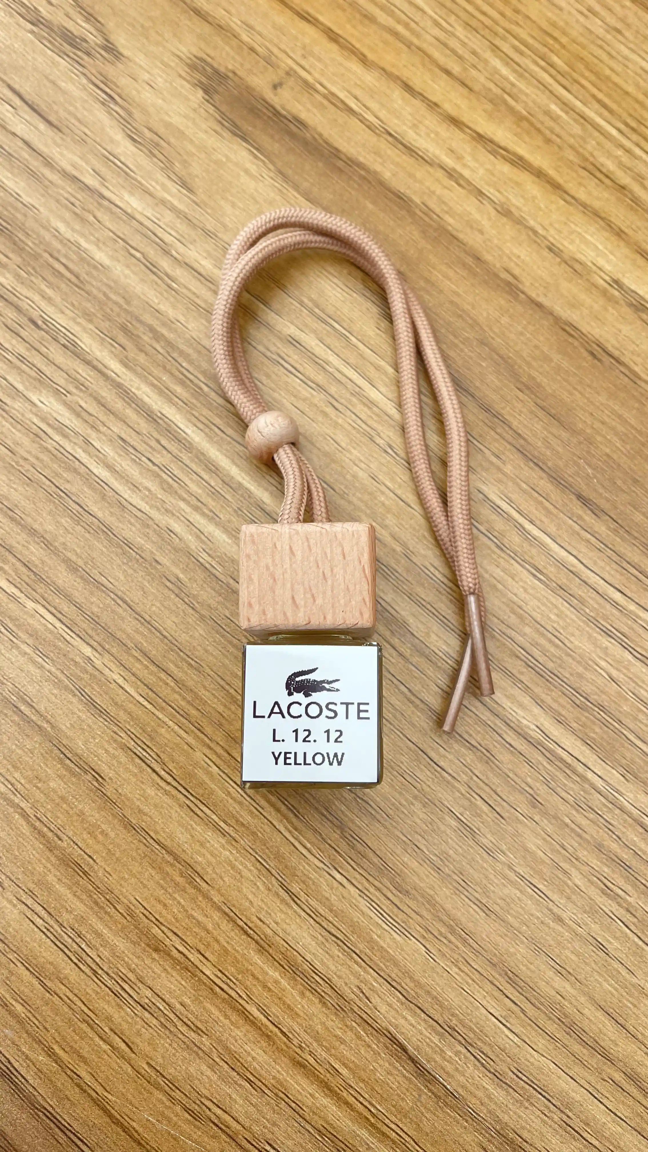 Ароматизатор в машину, автопарфюм диффузор lacoste