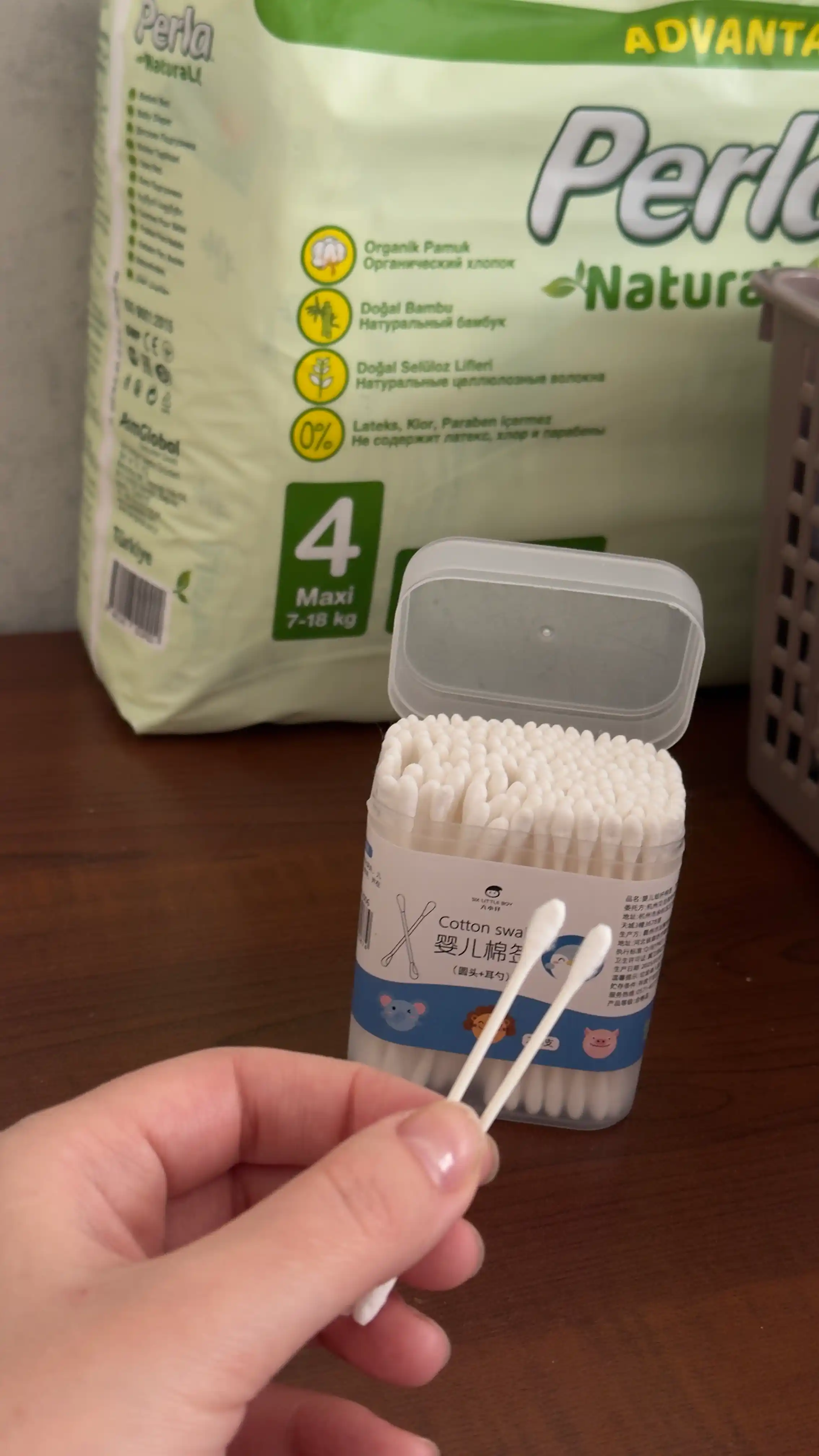 Детские ватные палочки 200 шт, хлопковые Cotton Swabs для новорождённых и детей