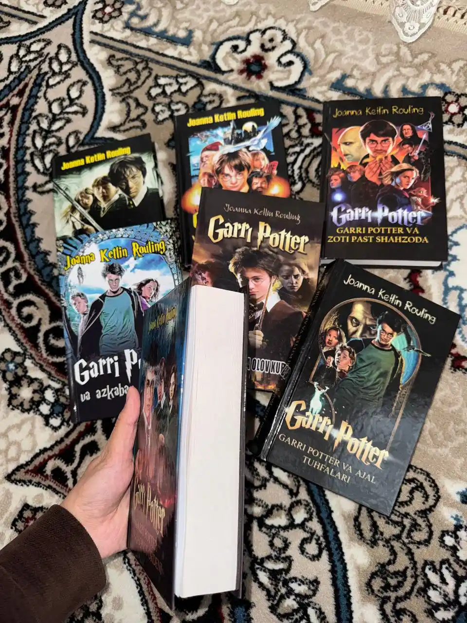 Garri Potter, to'plami, Joann Rouling, o'zbek tilida