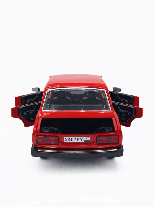 Jiguli 2107 avtomobil suveniri – retro kolleksion model mashina, metaldan yasalgan