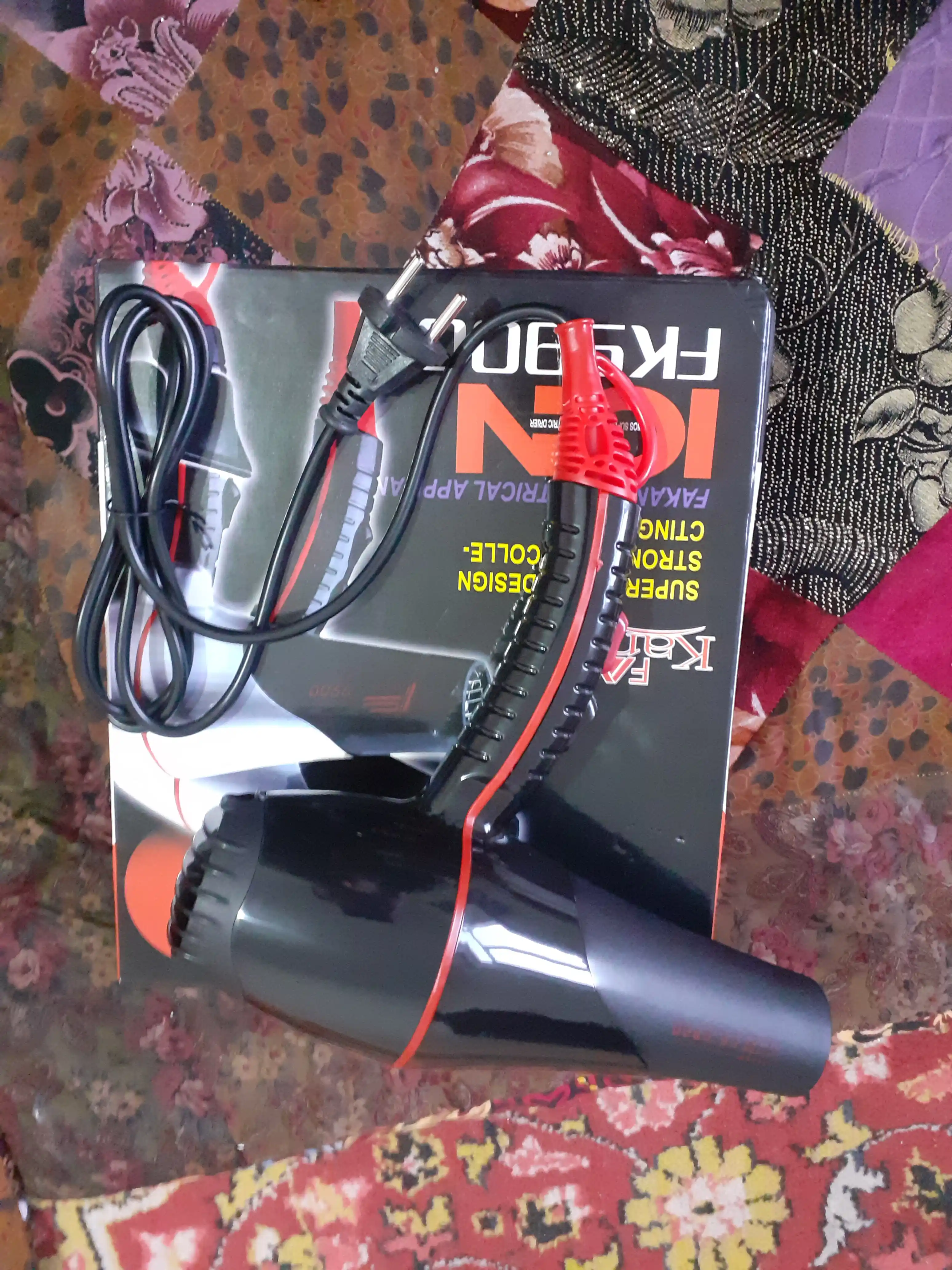 Fen, soch quritish va turmaklash uchun professional fen ION FaKang FK990