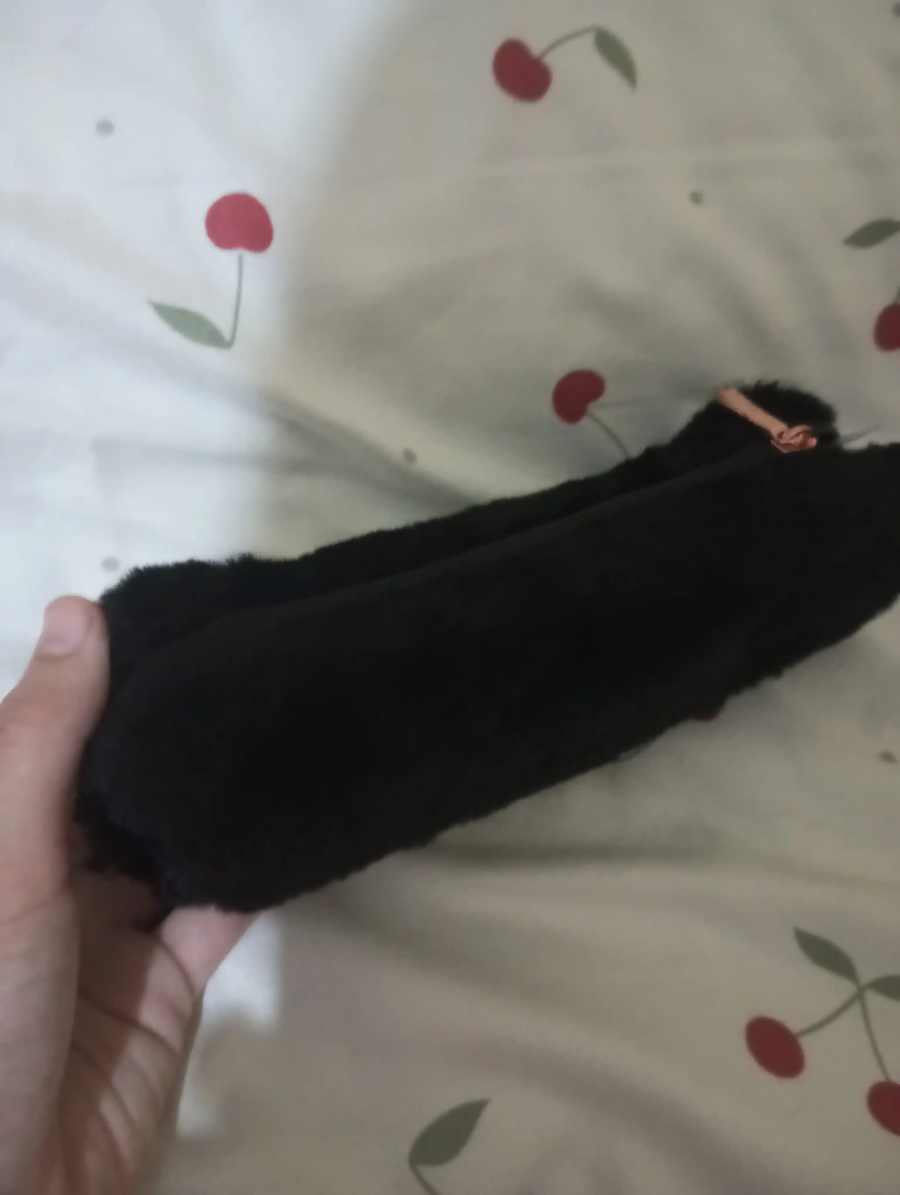 Plyush qalam qutisi, fermuarli kosmetik sumka, mo'ynali