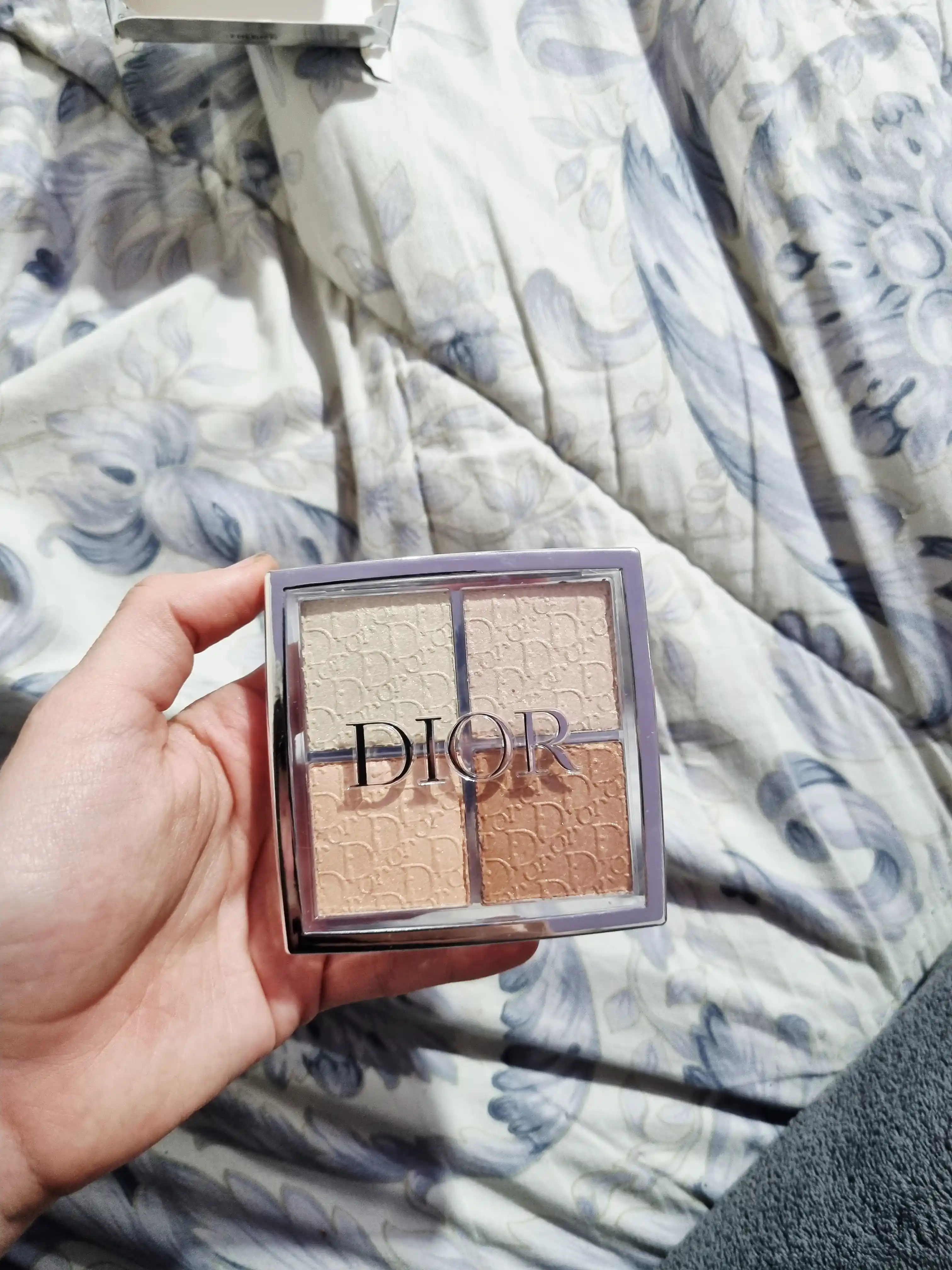 Dior Хайлайтер Dior backstage палетка оттенок 001, 002, 003, 004