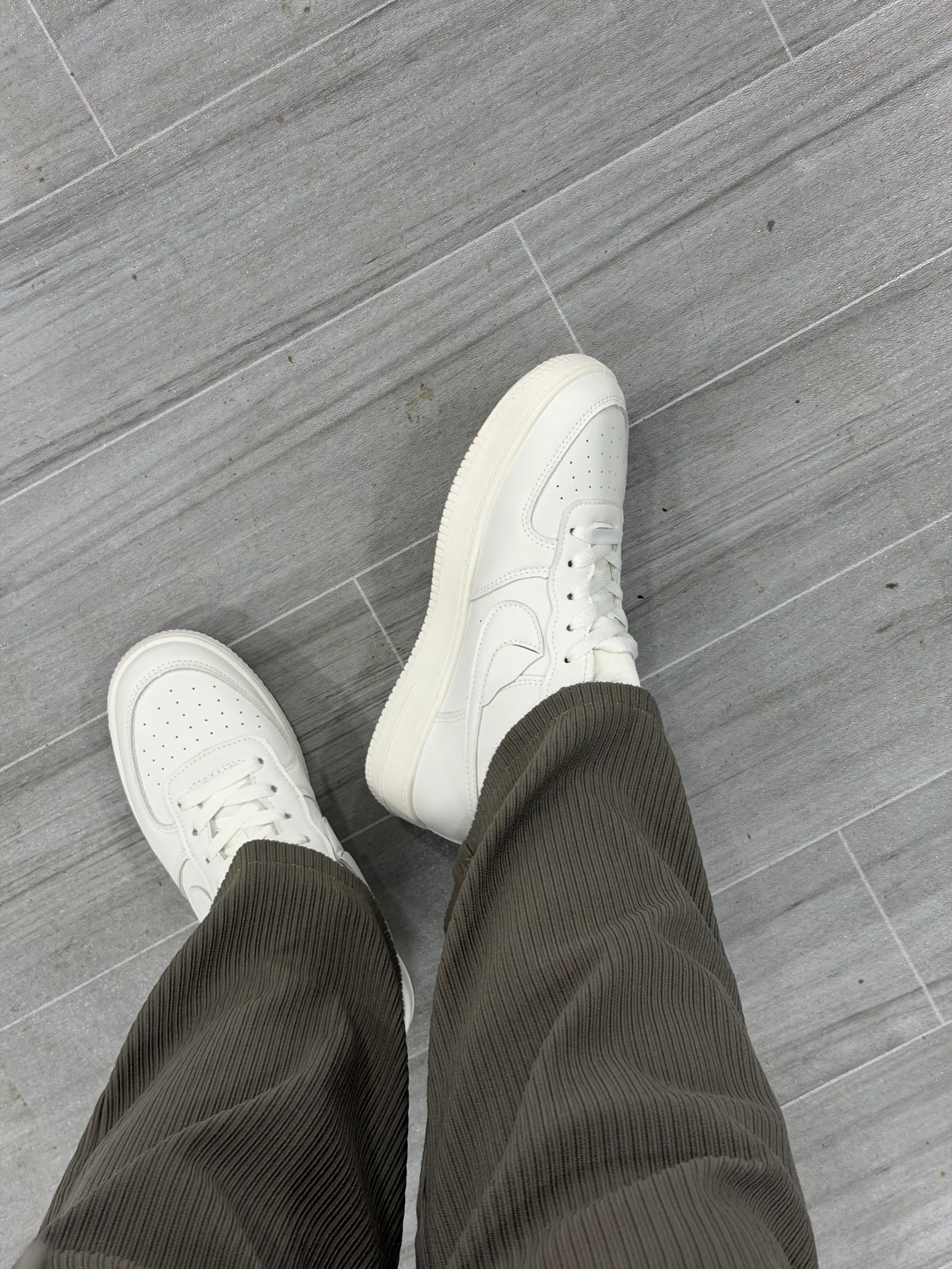Erkaklar va Ayollar uchun universal sport krossovkalari NIKE AIR FORCE 36-44