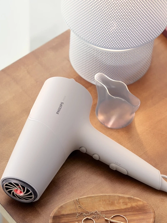 Soch quritgich Philips BHD501/00, ThermoProtect texnologiyasiga ega