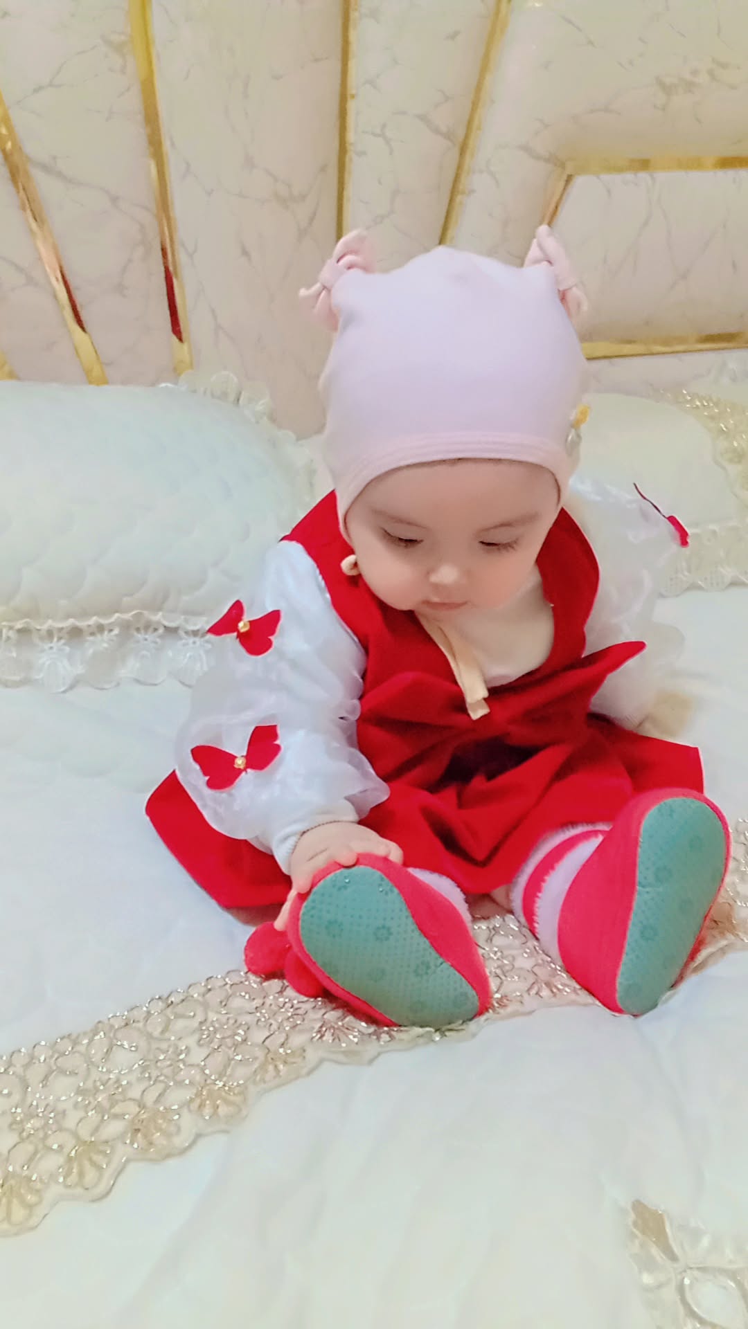 Платье для девочек красное, с белой кофточкой внутри