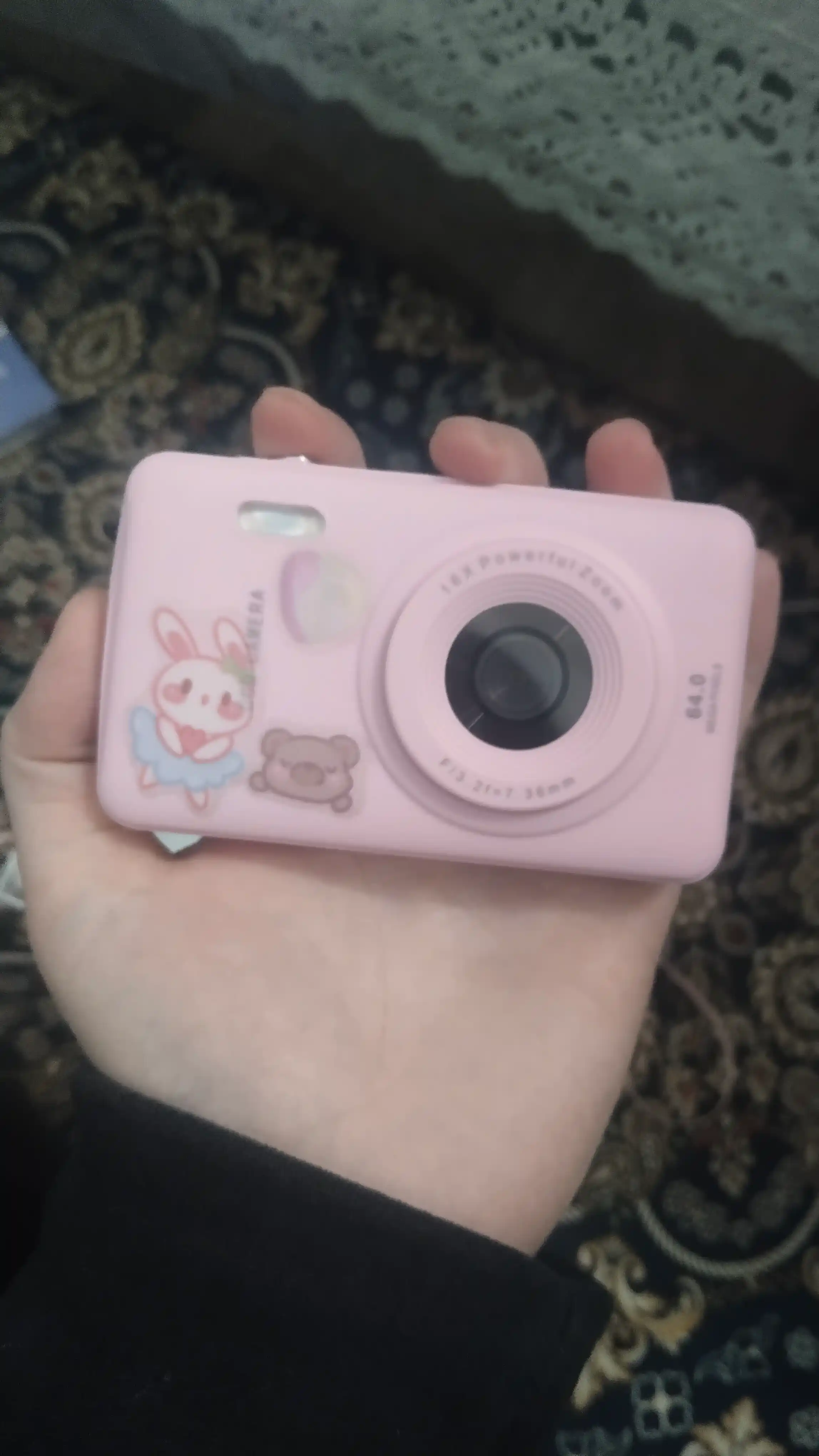 Raqamli ixcham fotoapparat displeyli,  zumli, chaqnoqli va xotira kartali mini kamera