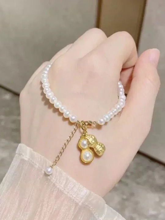 Изысканный и красивый браслет для девушек