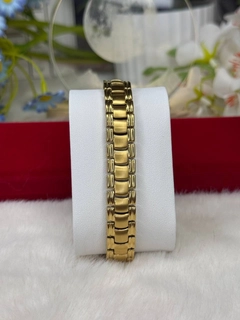 Желтый