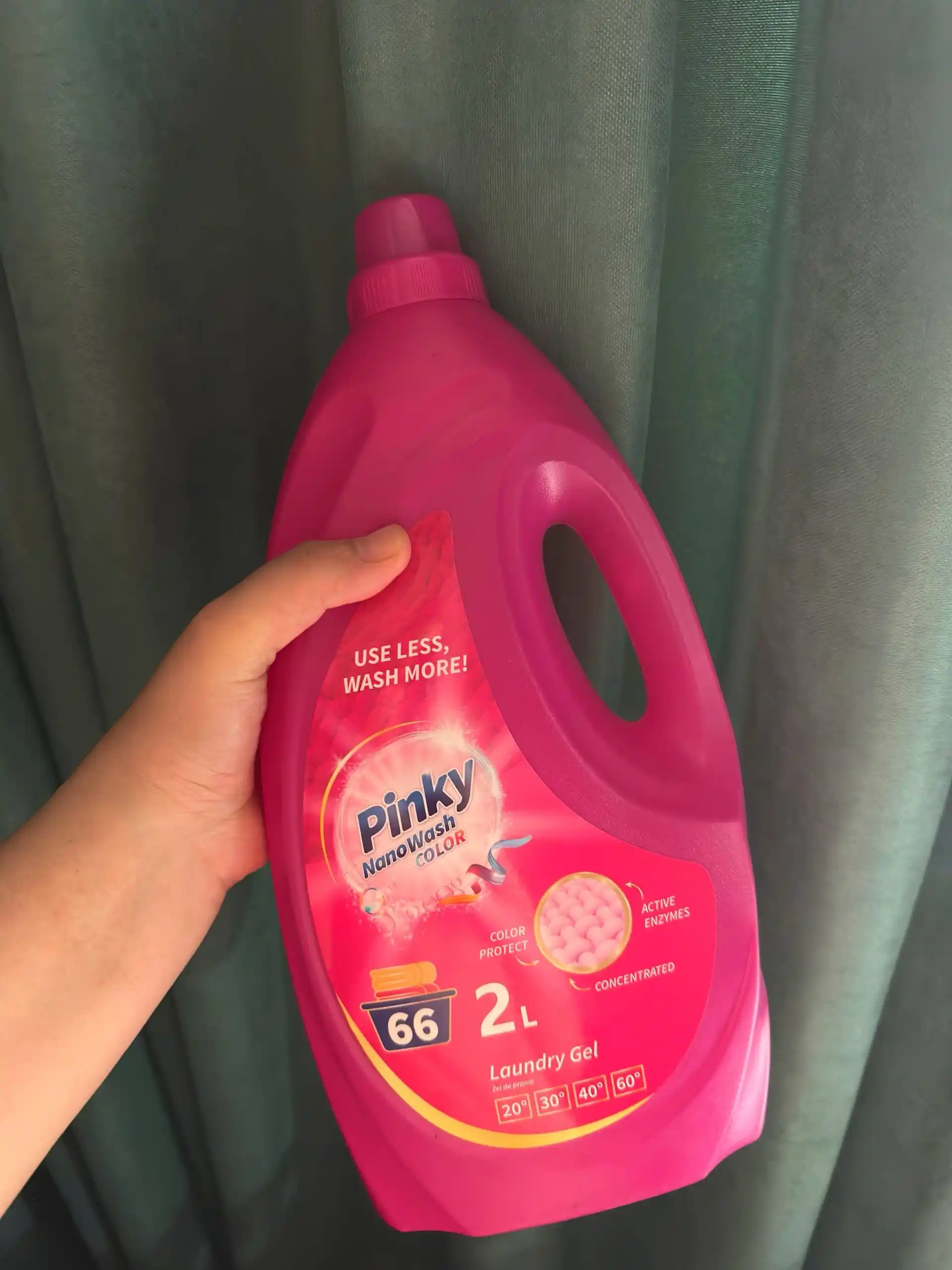Pinky kir yuvish geli konsentrat, oq va rangli kiyimlar uchun, 2/3 litr