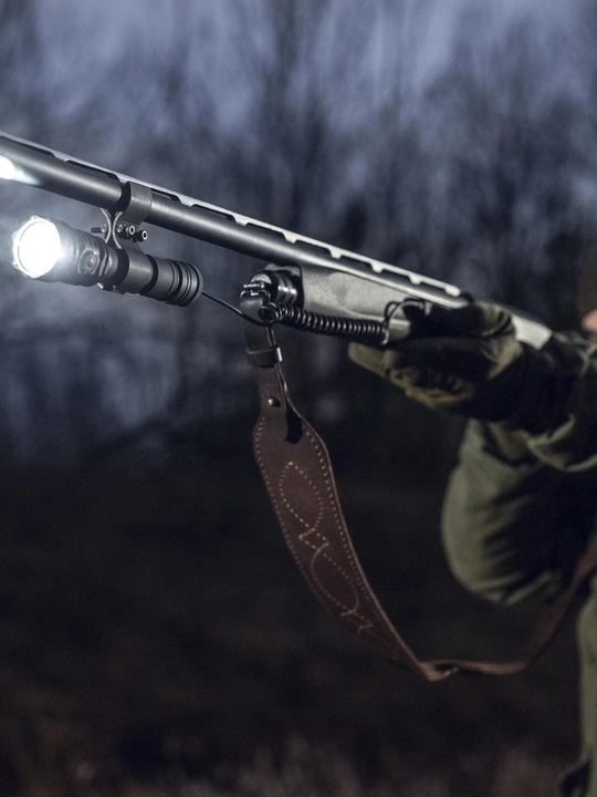 Тактический фонарь Armytek Viking Pro Max (холодный луч)