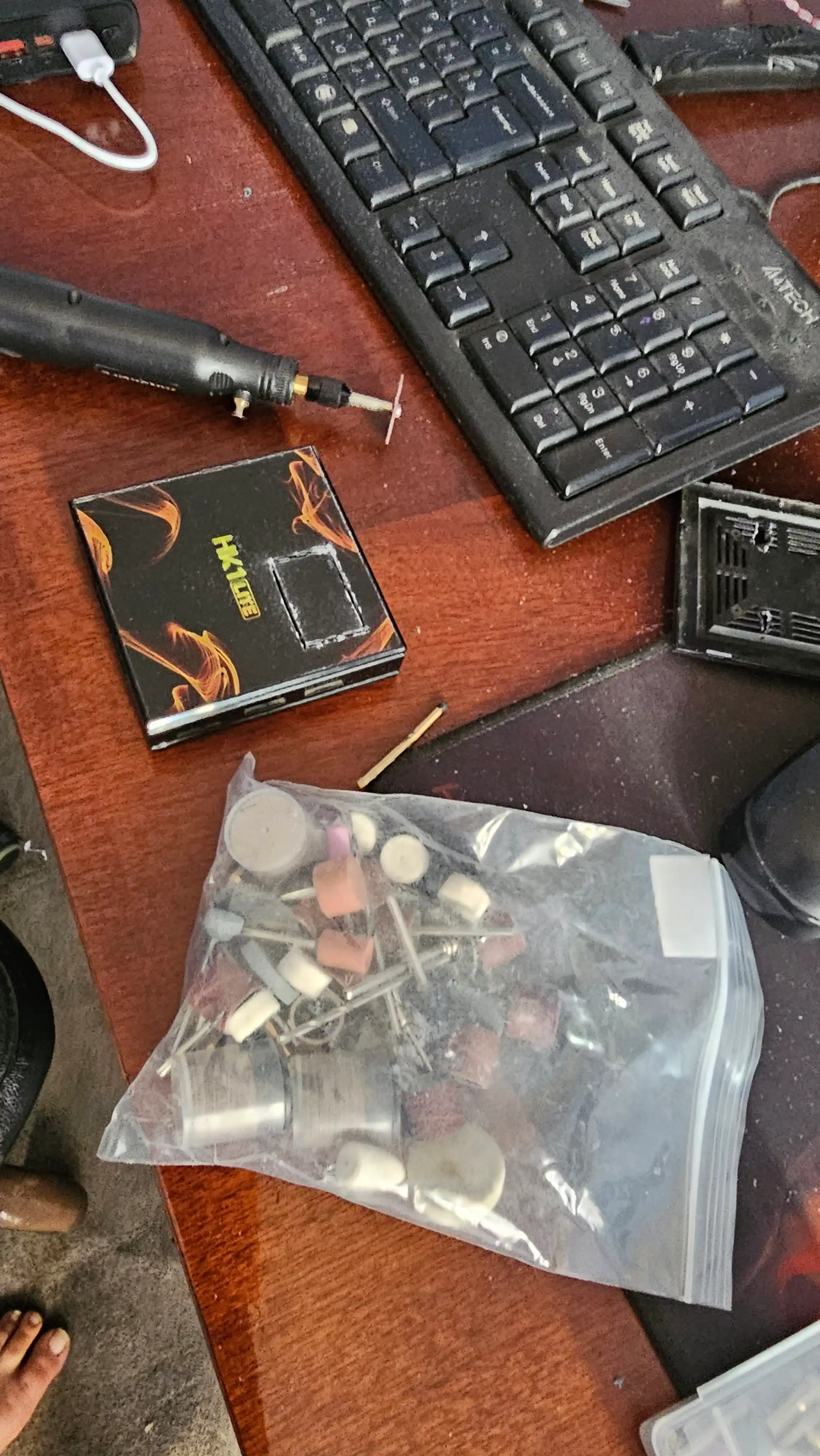 Batareya bilan ishlaydigan graver 200 ta 1, Jangklife graver uchun qo‘shimchalari, elektr