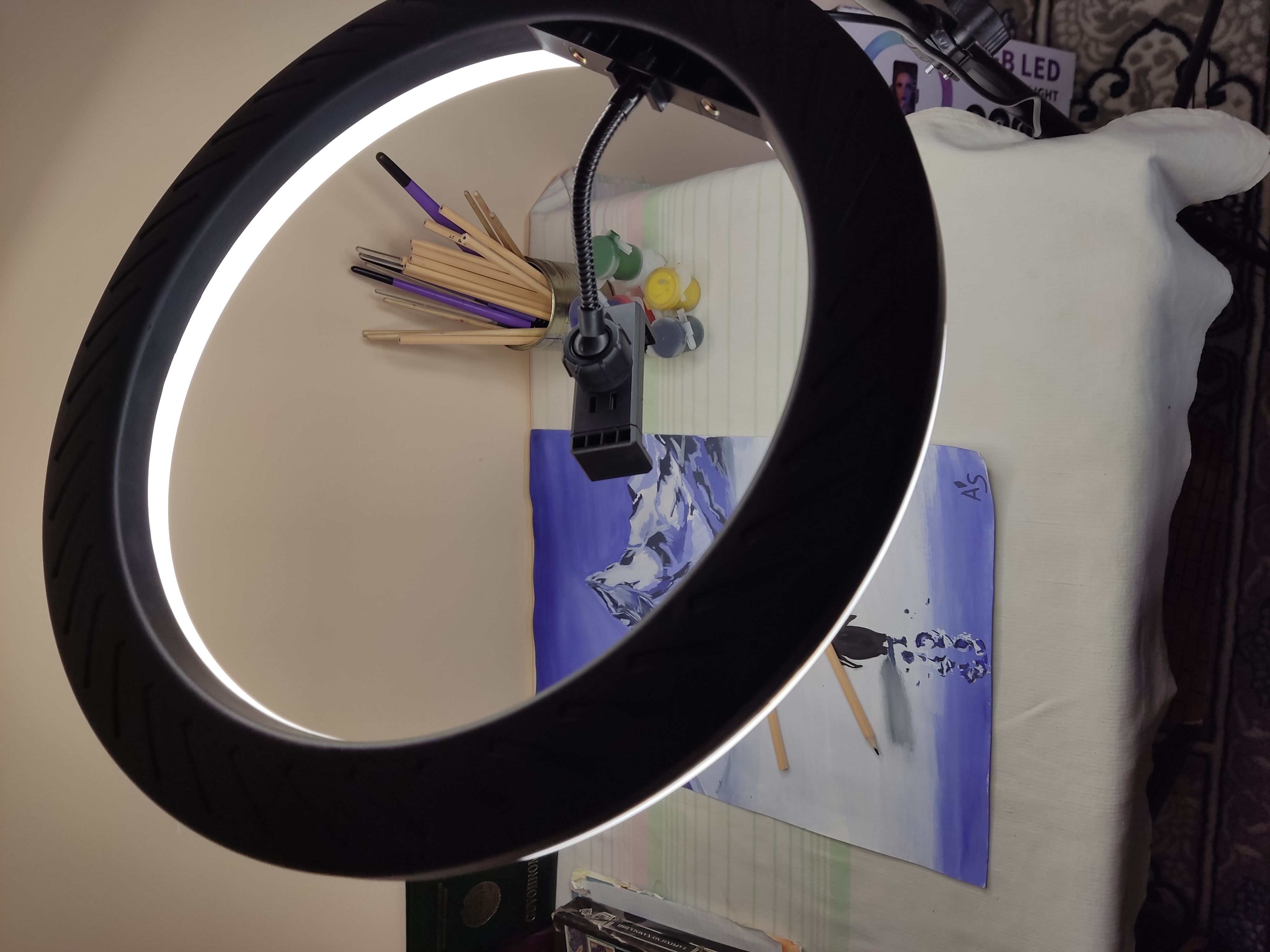 Selfi lampasi, halqali, RGB, LED, shtativ bilan, 210 sm BD 330