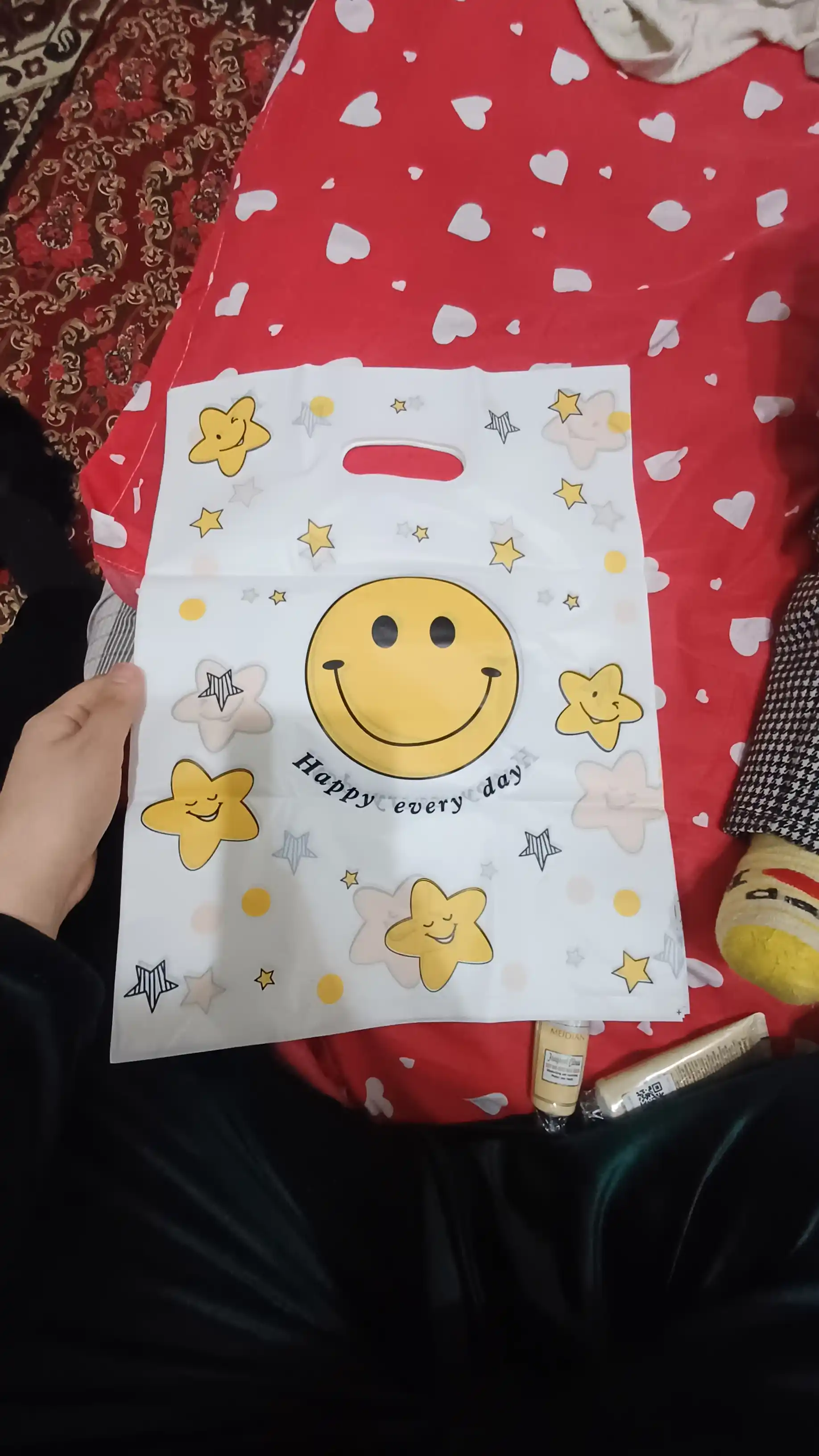 Smaylik rasmi tushirilgan paket, 100 dona