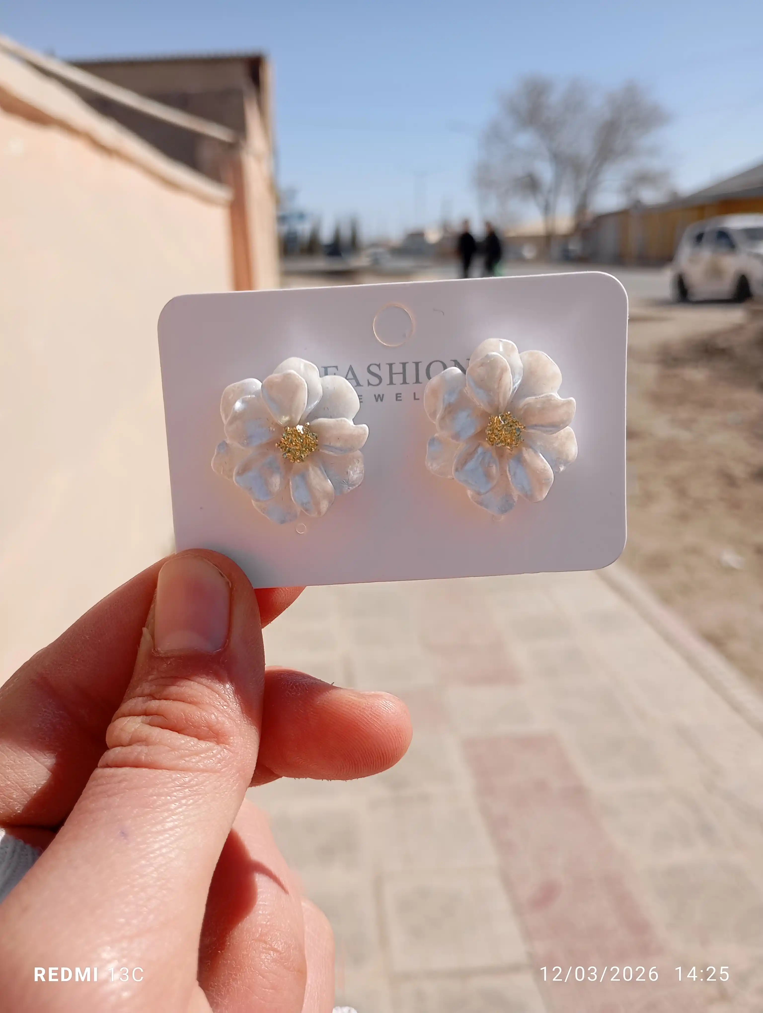 Серьги для женщин и девушек