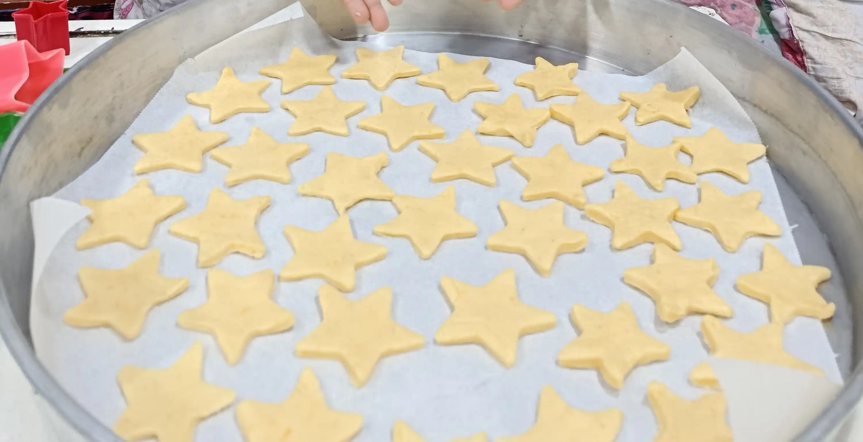 Gingerbread va pechene uchun kesish qoliplari to'plami