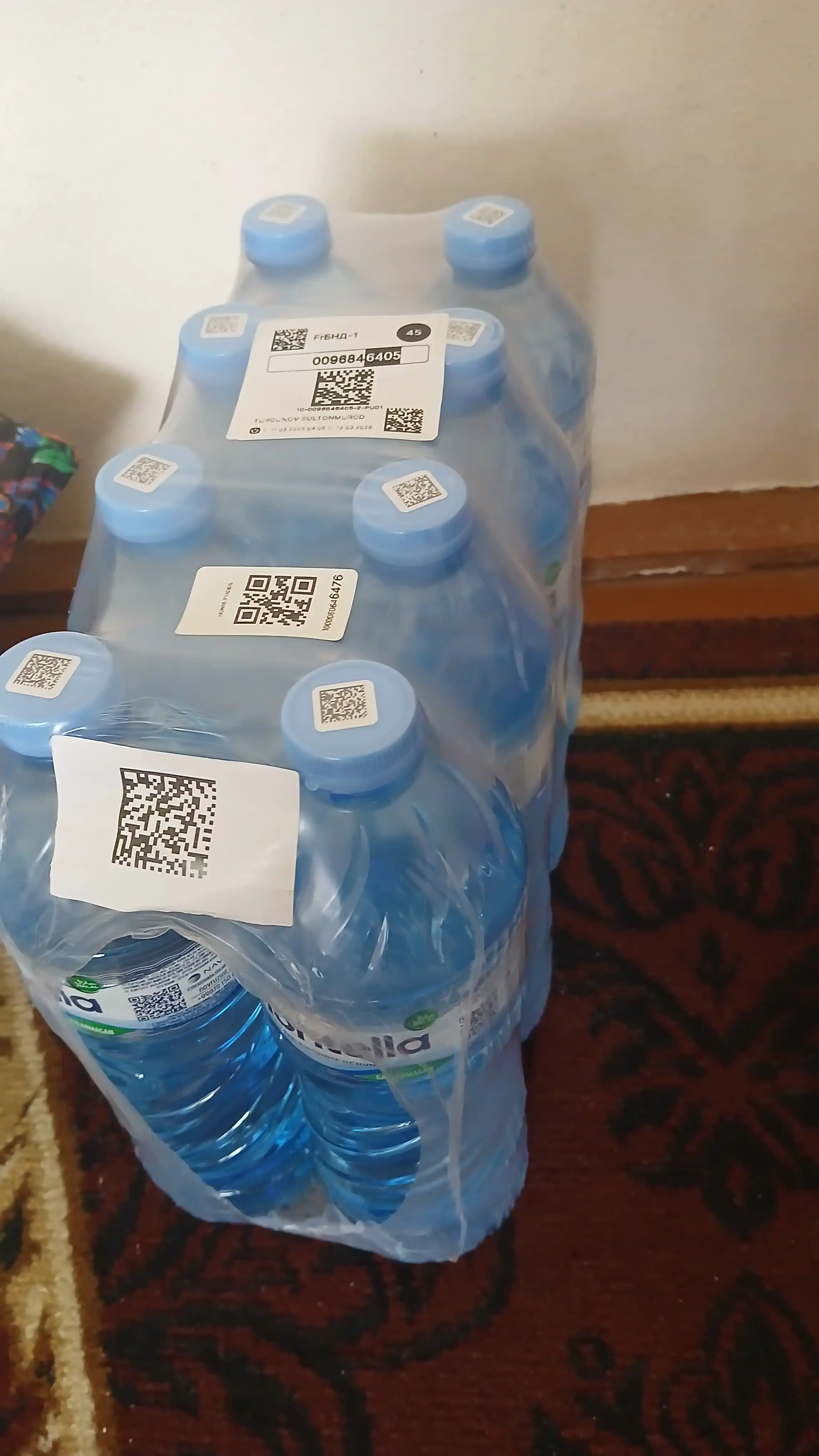 Har kuni Montella gazsiz suvi, 1 l x8 dona