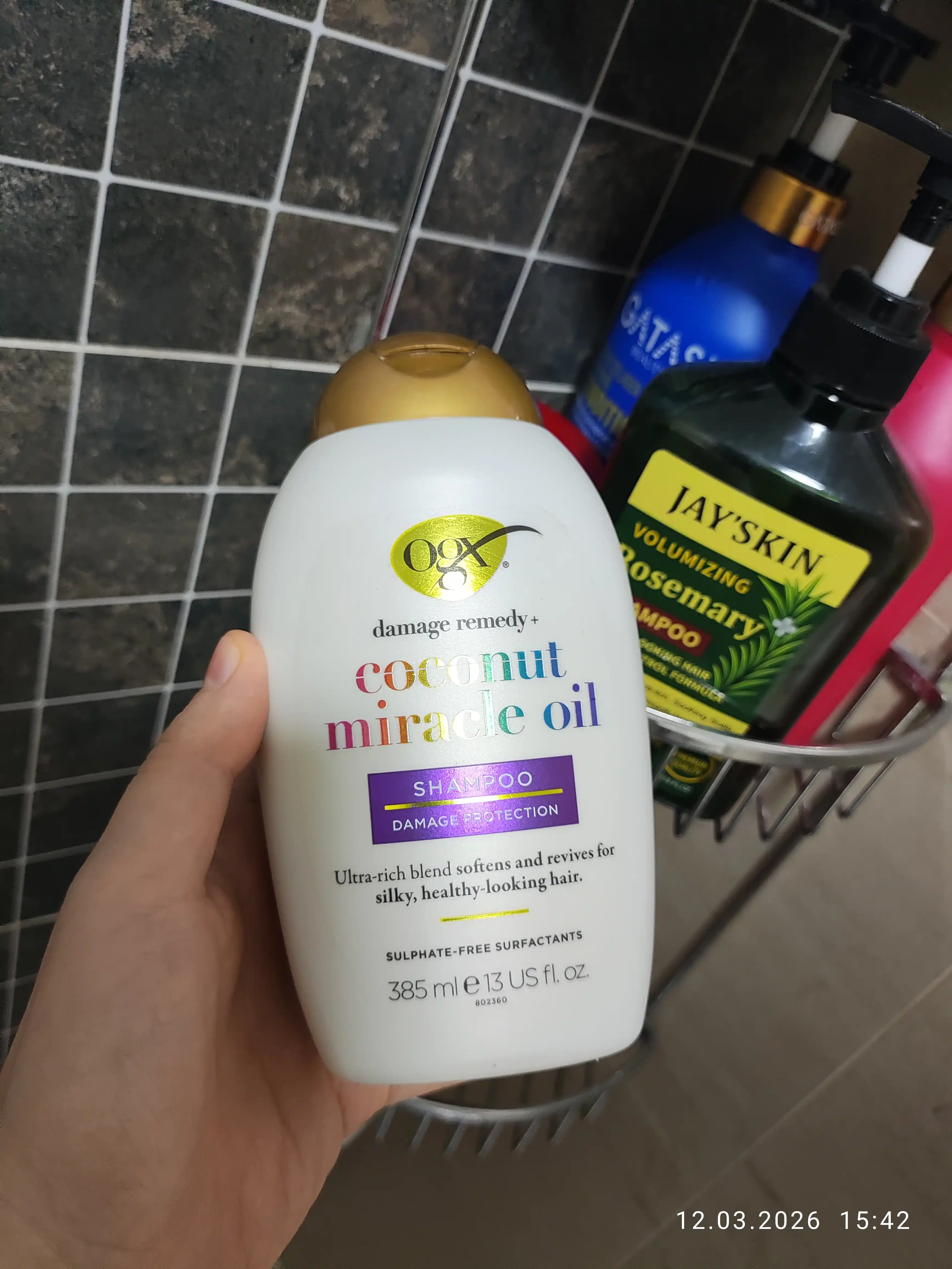 Kokos yog'i qo'shilgan tiklovchi shampun 385 ml