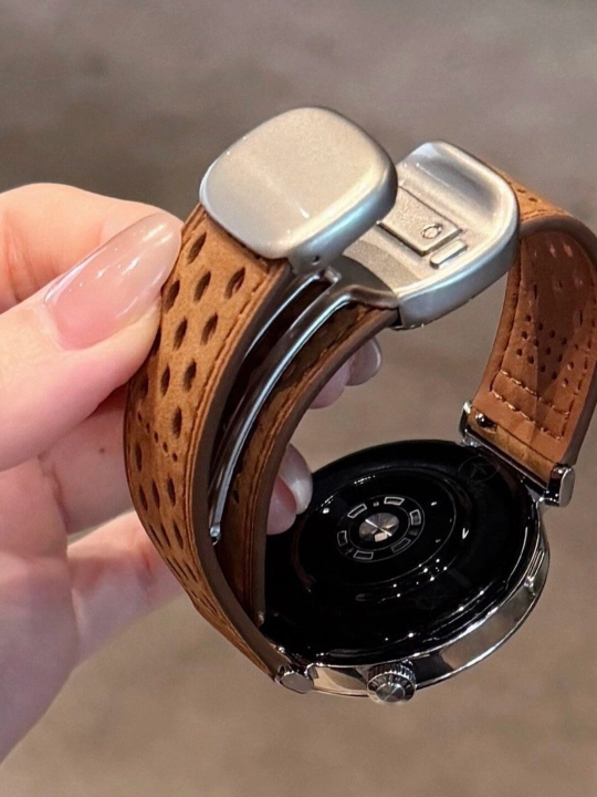 Кожаный ремешок с перфорацией для Samsung Galaxy Watch Ultra, сменный ремешок