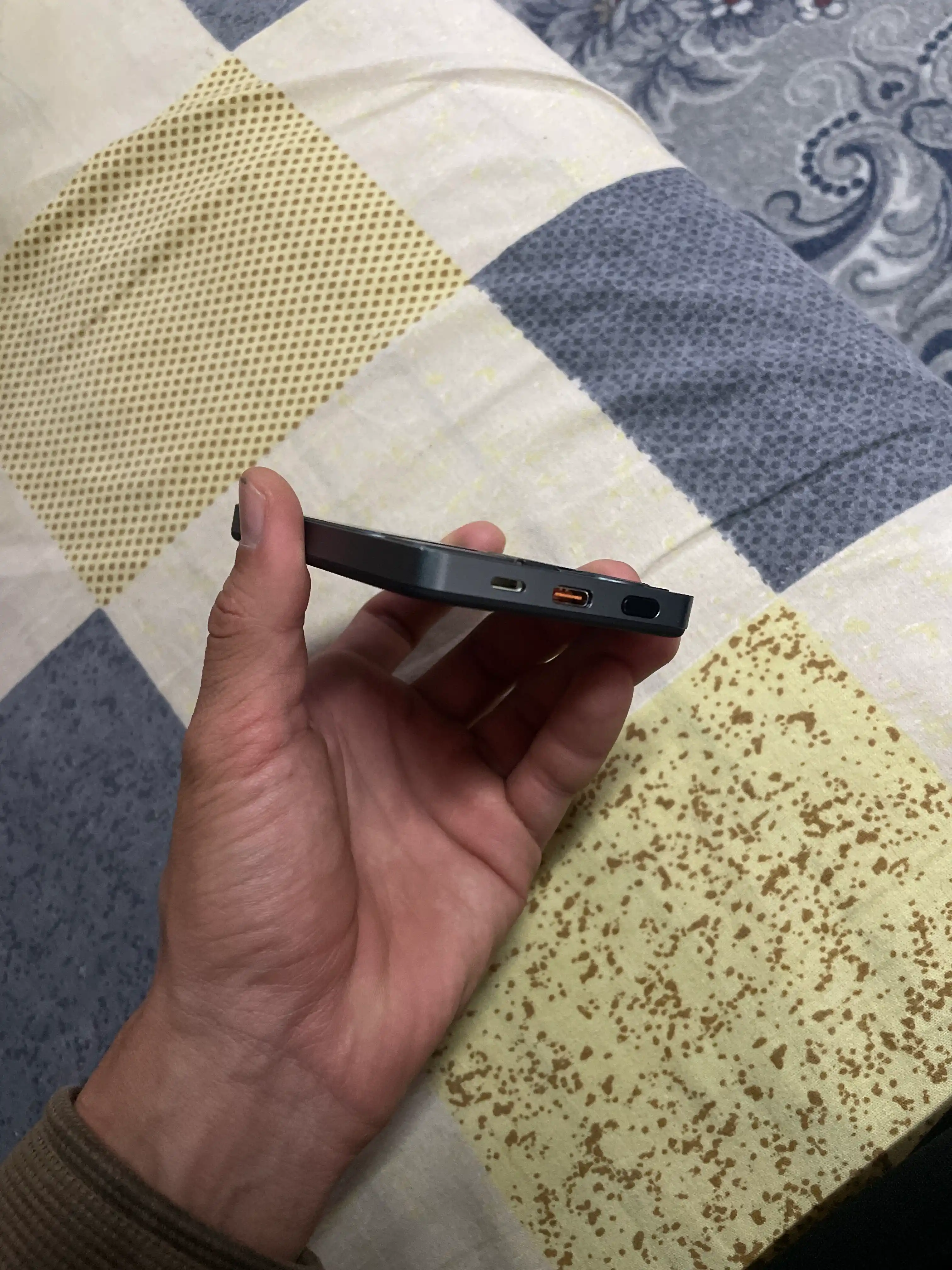 MagSafe tashqi batareyasi, PowerBank 10 000 mAh, 20 Vt magnitli, tez zaryadlanuvchi