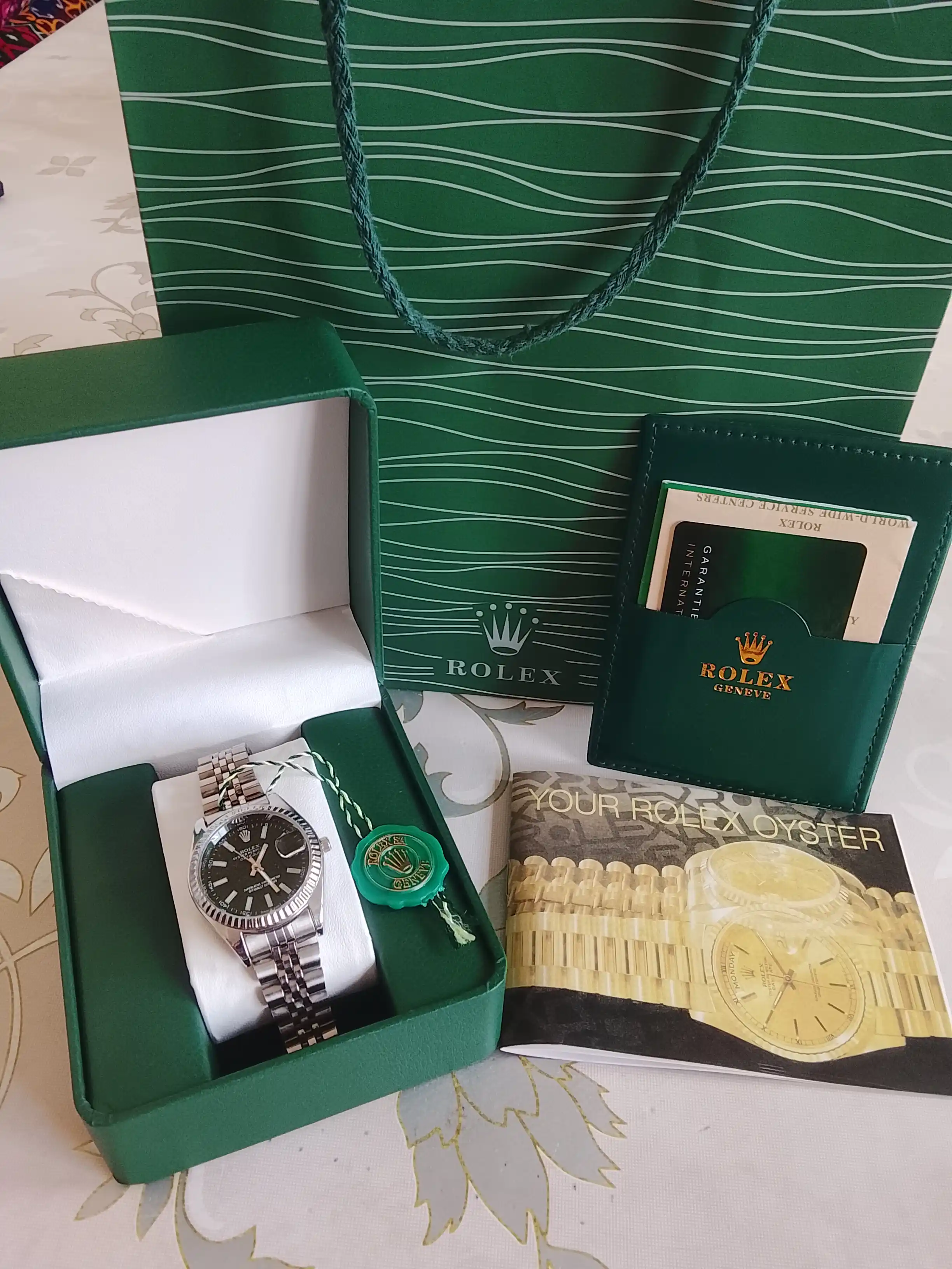 Ayollar uchun klassik Rolex soati - to‘liq sovg‘a to‘plami