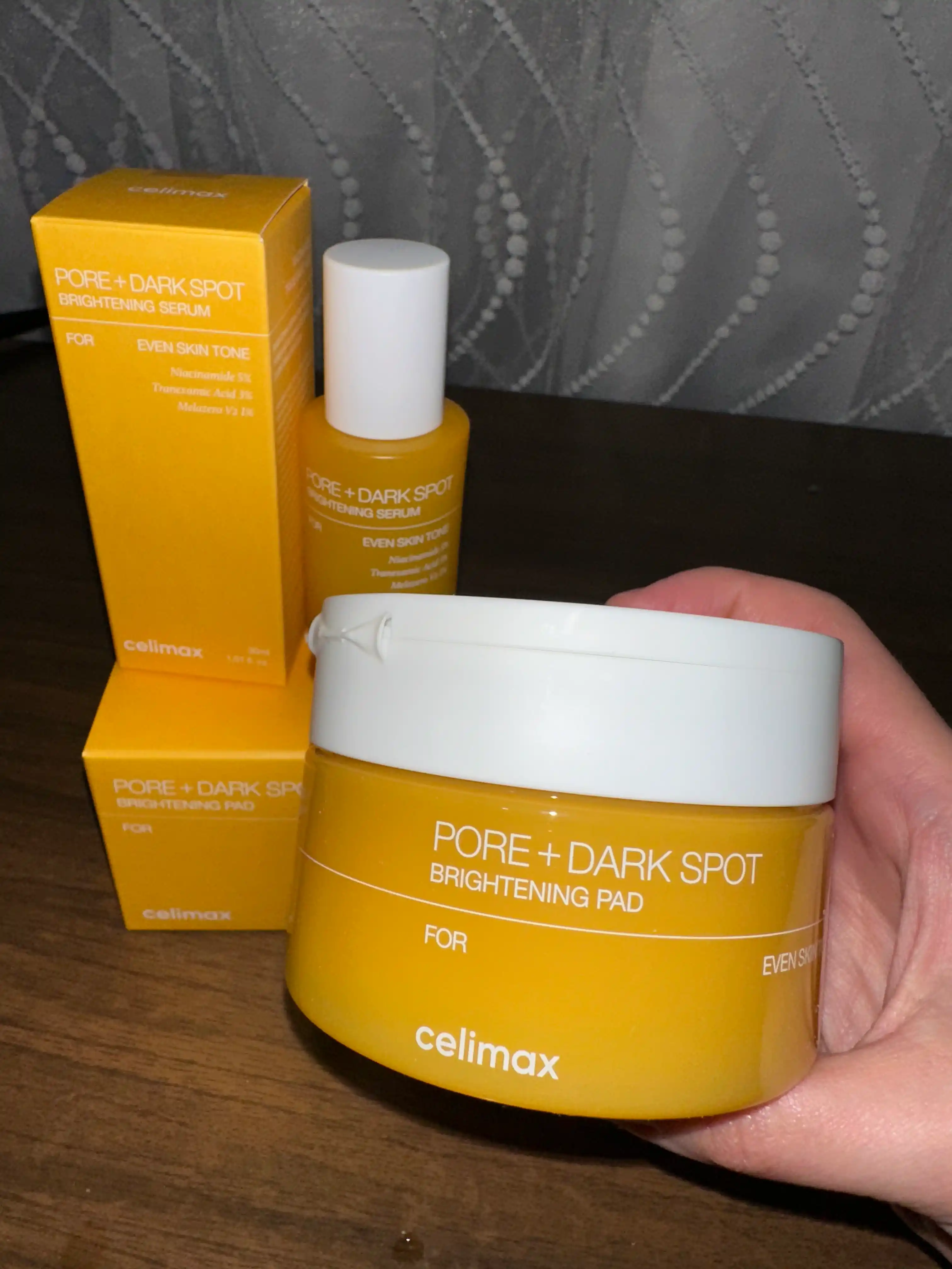 Celimax Pore Dark Spot Brightening Pad, пэды для сужения пор и осветления тёмных пятен