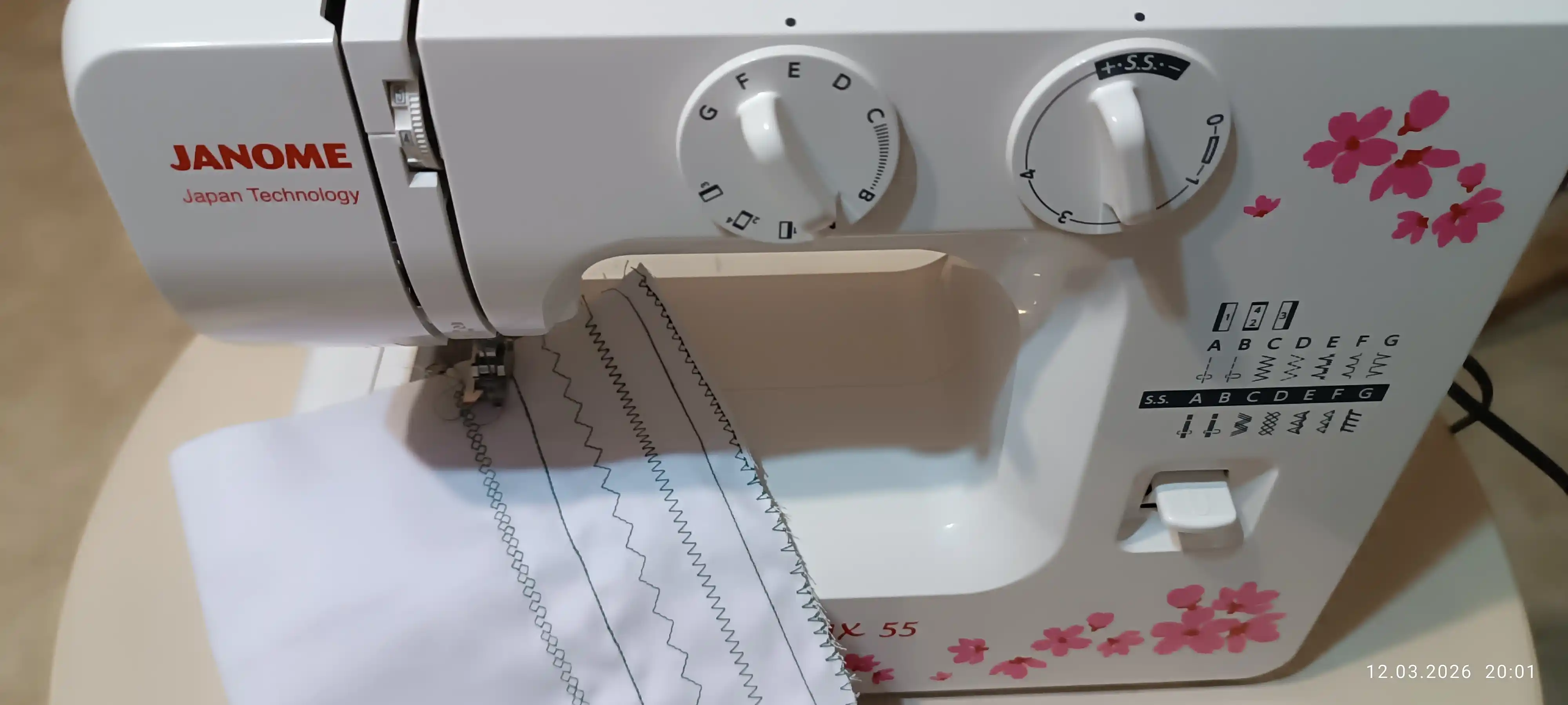 Tikuv mashinasi Janome MX 55