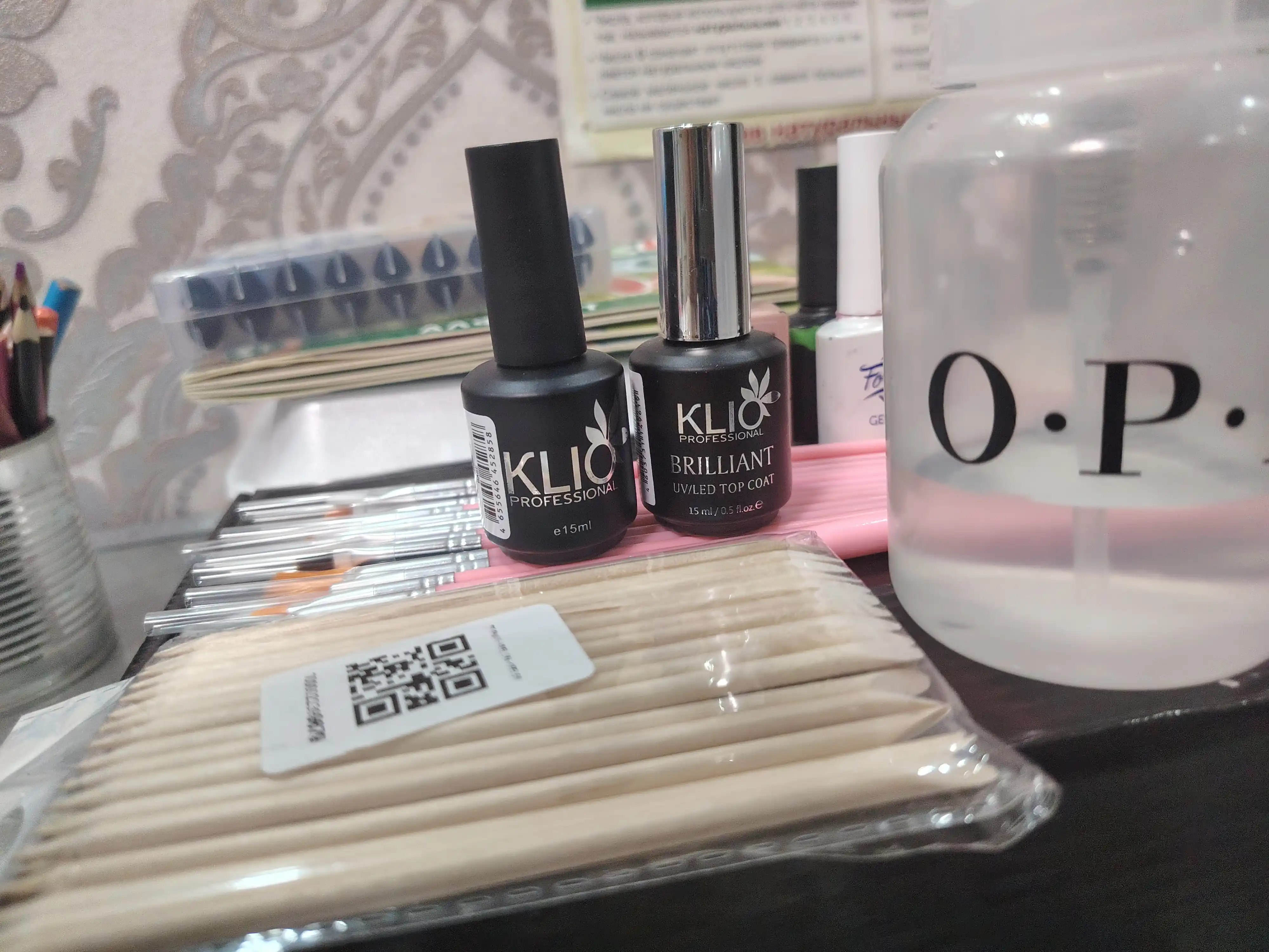Shaffof asos Klio, tirnoqlarni mustahkamlash uchun 15 ml