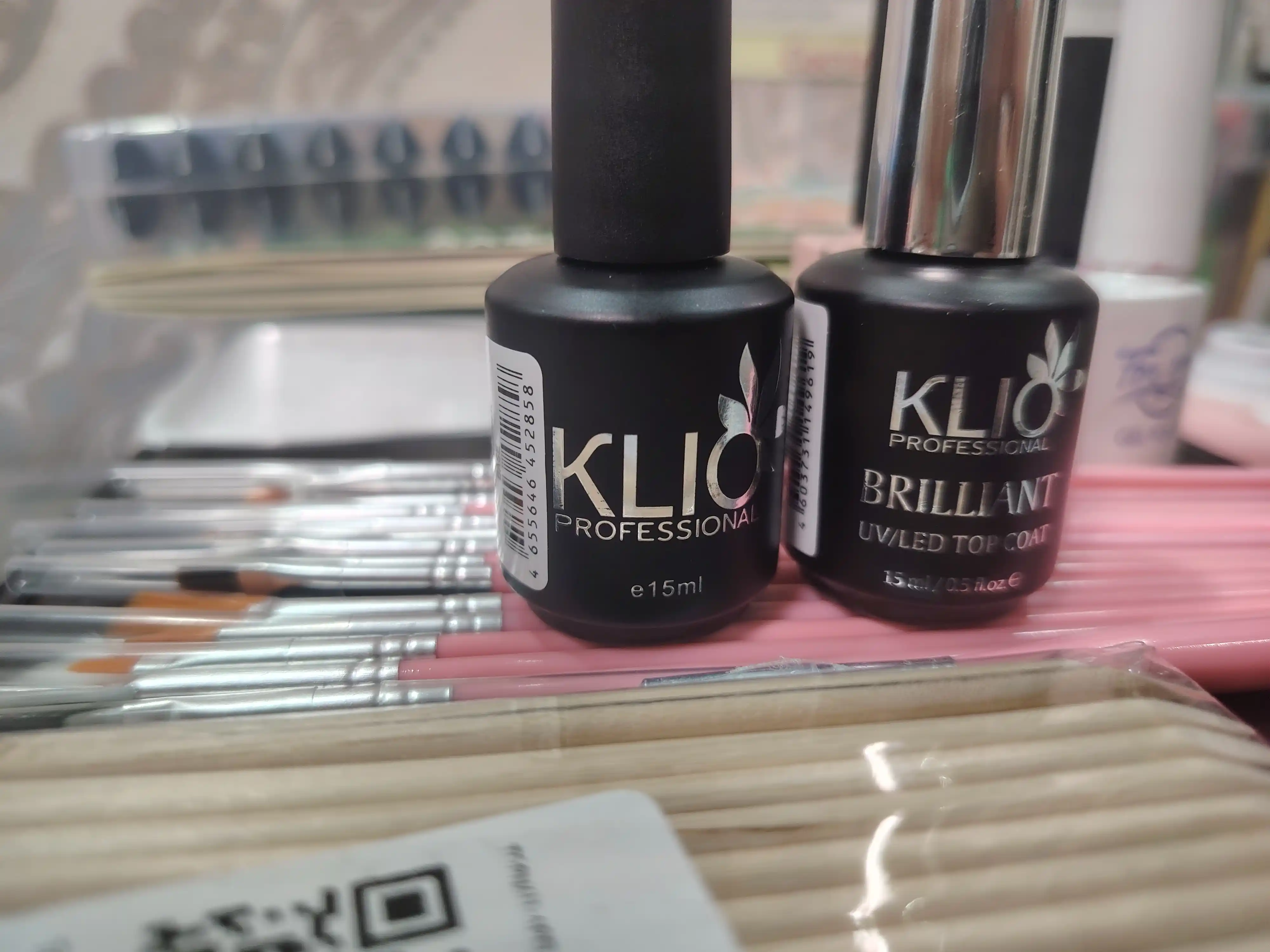Shaffof asos Klio, tirnoqlarni mustahkamlash uchun 15 ml