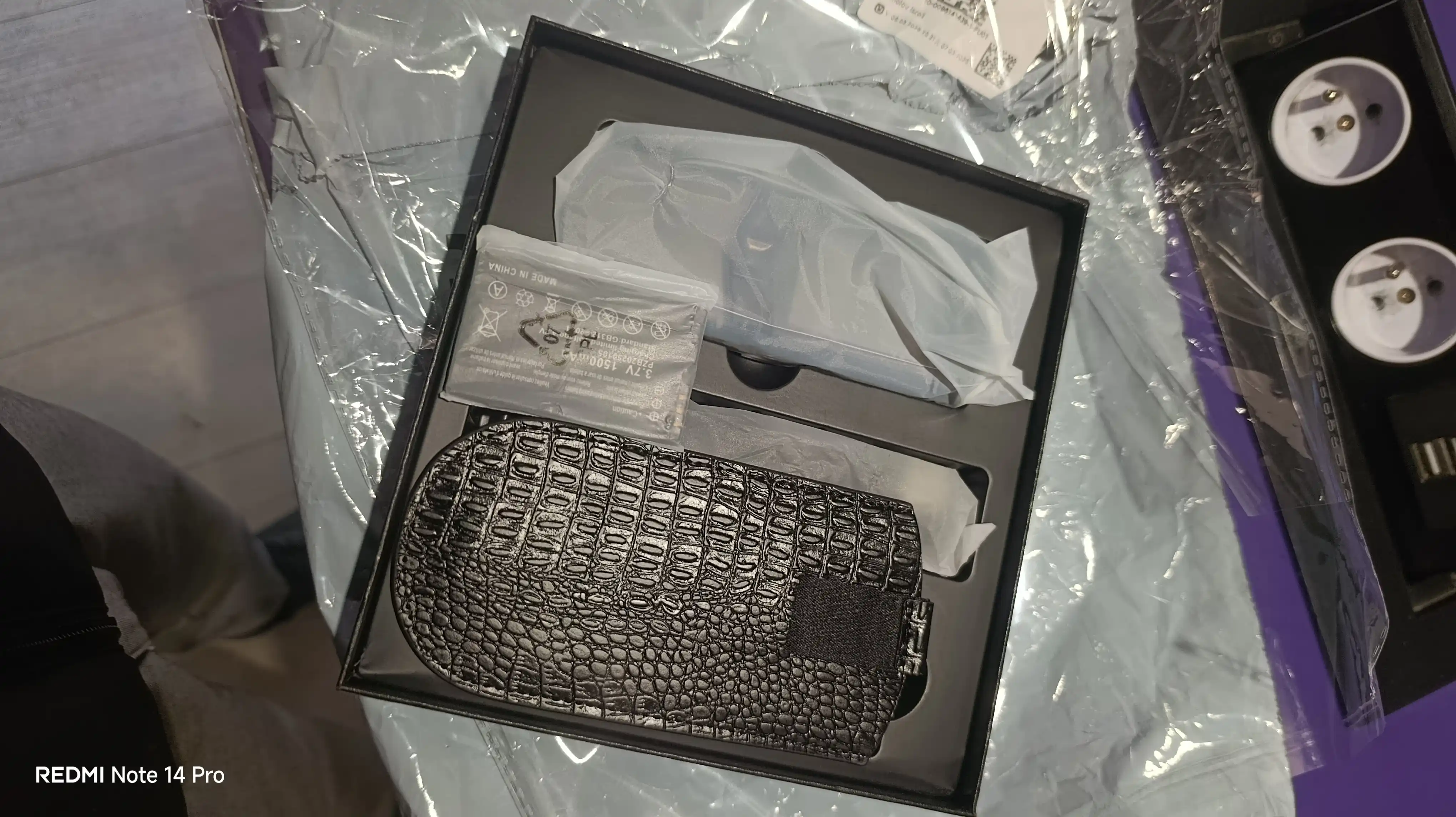 Tugmali telefon Vertu V888Pro Slider