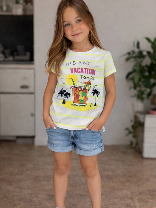 Qiz bolalar uchun zamonaviy moda futbolkalari - 