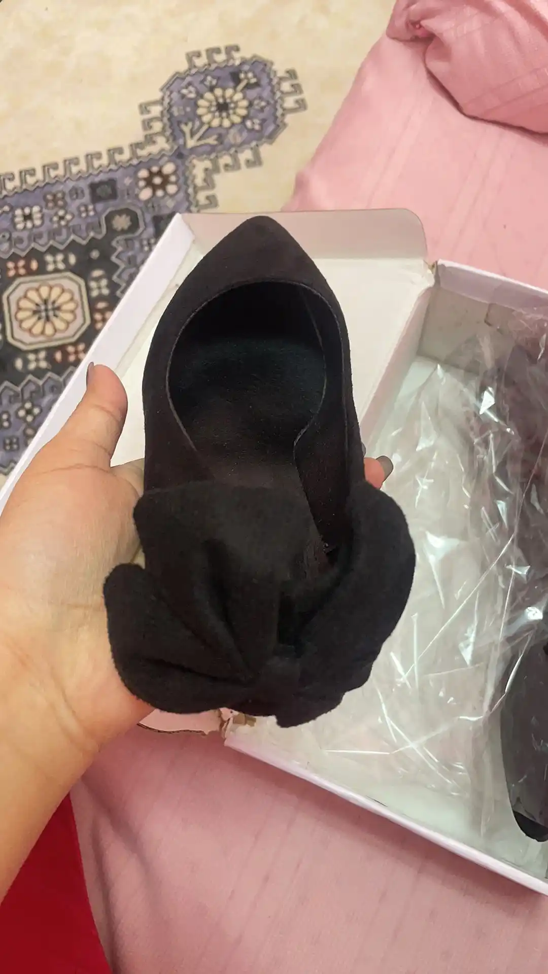 Ayollar va qizlar uchun tufli va sandallar, 37–40 o‘lchamlar: