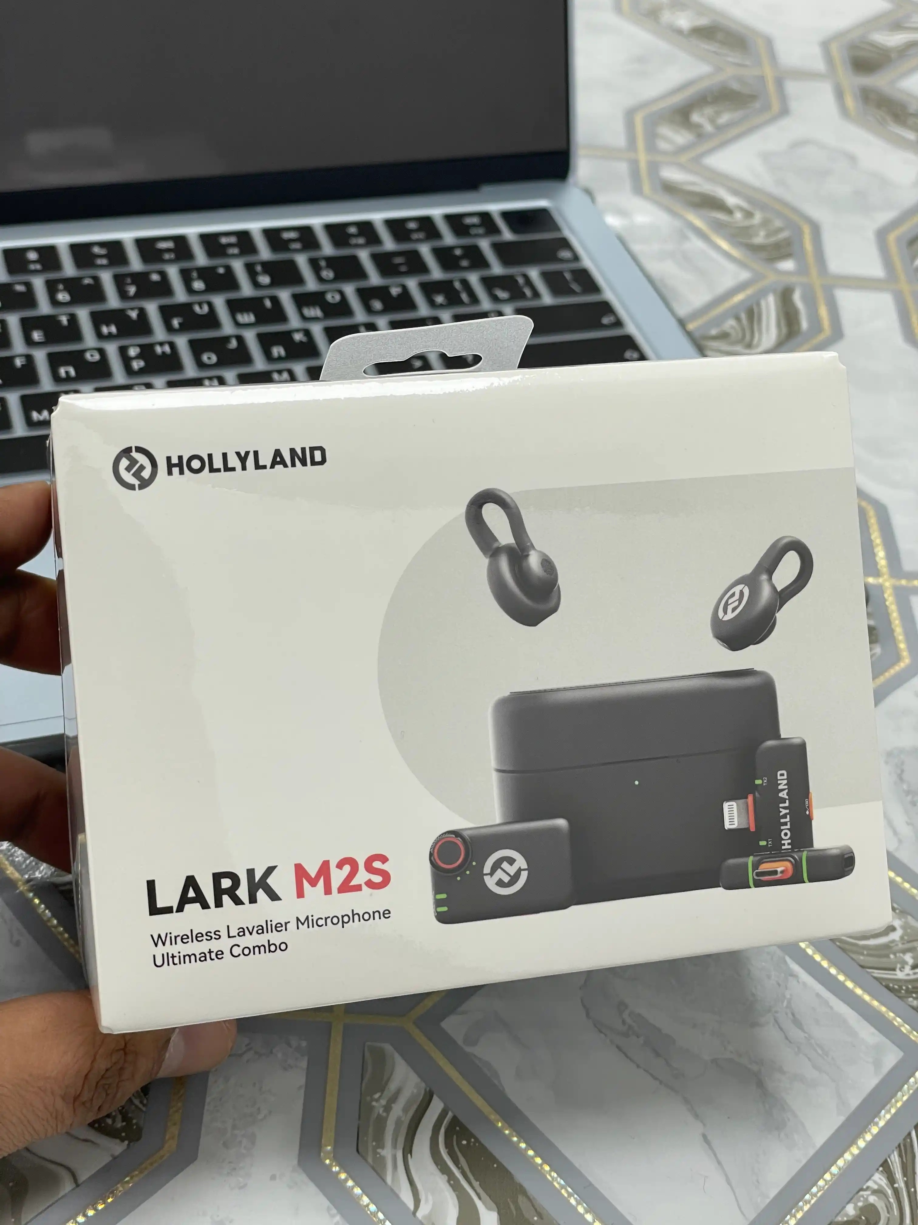 Hollyland Lark M2S Mini Combo — многофункциональная беспроводная система микрофонов