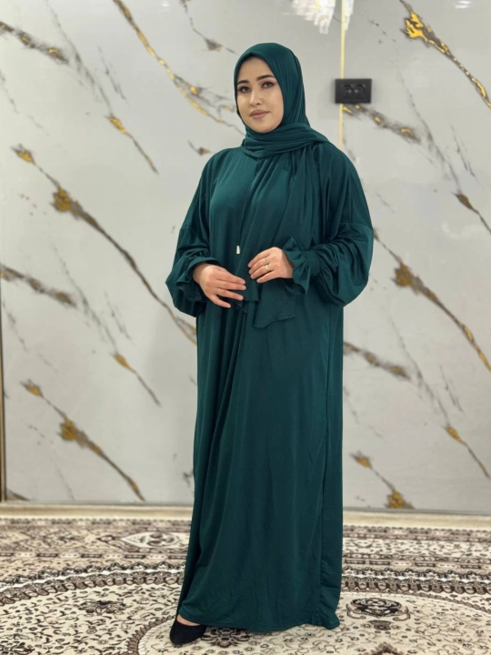 Ayollar uchun islomiy uslubdagi keng kesimli uzun abaya libosi hijob bilan mos