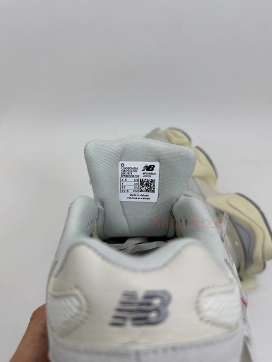 Кроссовки New Balance 9060, есть коробка и документы