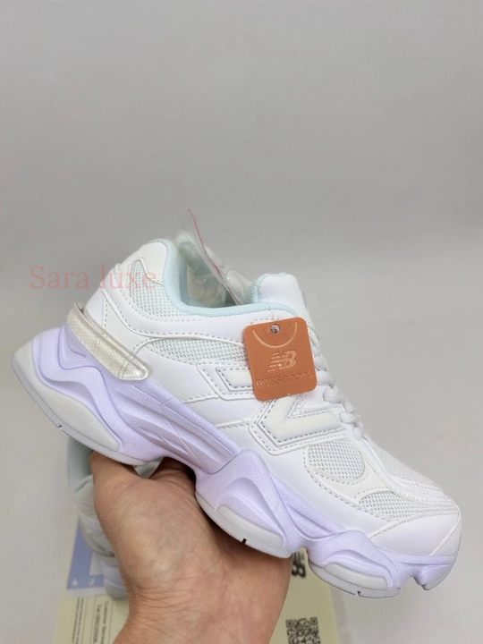 Кроссовки New Balance 9060, есть коробка и документы