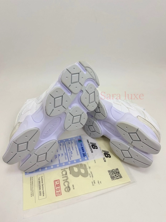 Кроссовки New Balance 9060, есть коробка и документы
