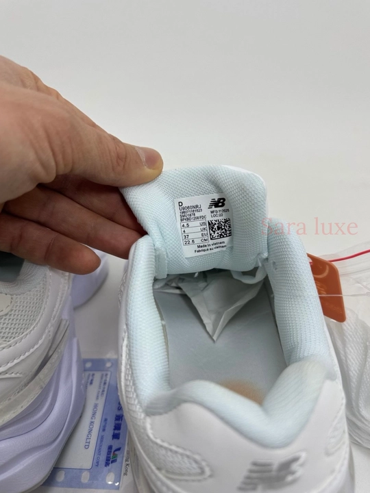 Кроссовки New Balance 9060, есть коробка и документы